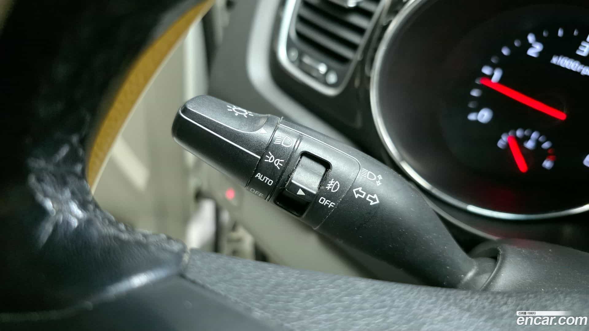 Canival Kia 2018.9-OPTION-019