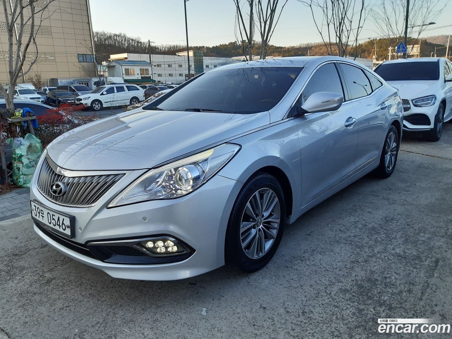 Main__Slider__Photo:Grandeur Hyundai 2015.8-0