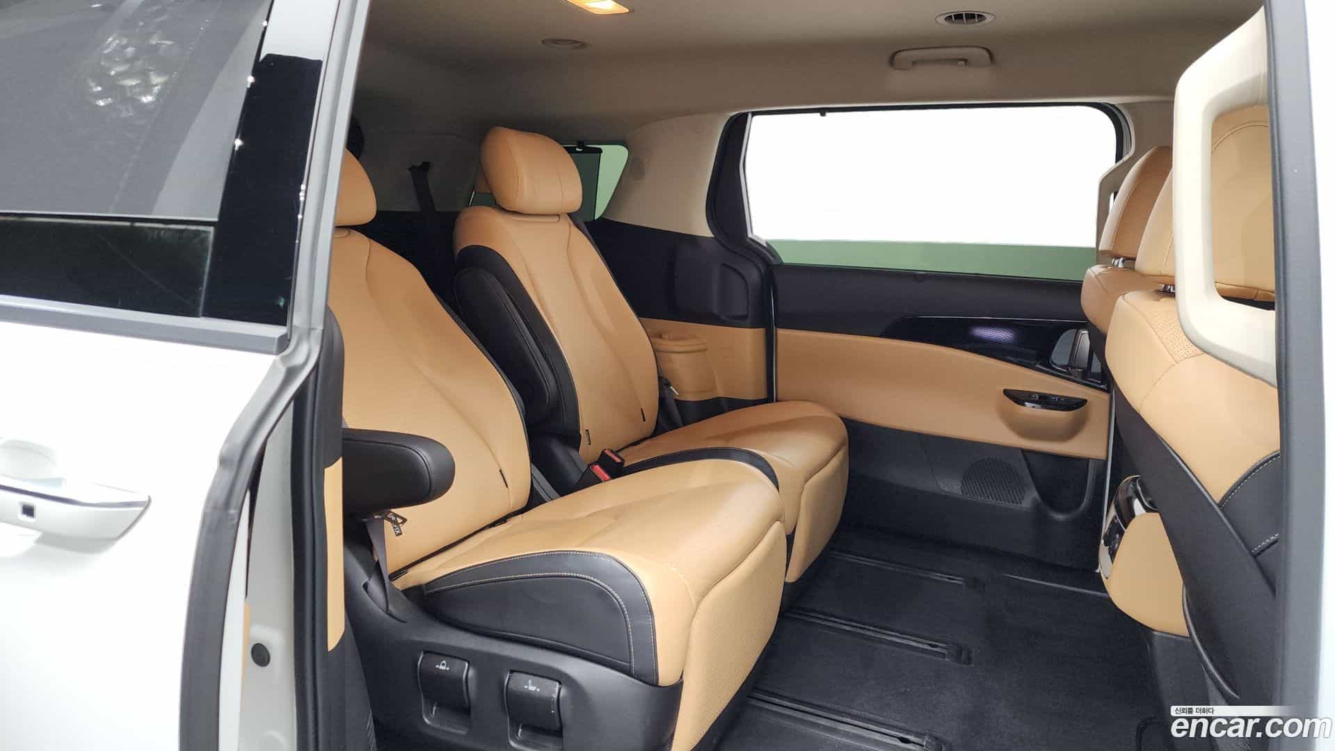 Canival Kia 2022.6-OPTION-016