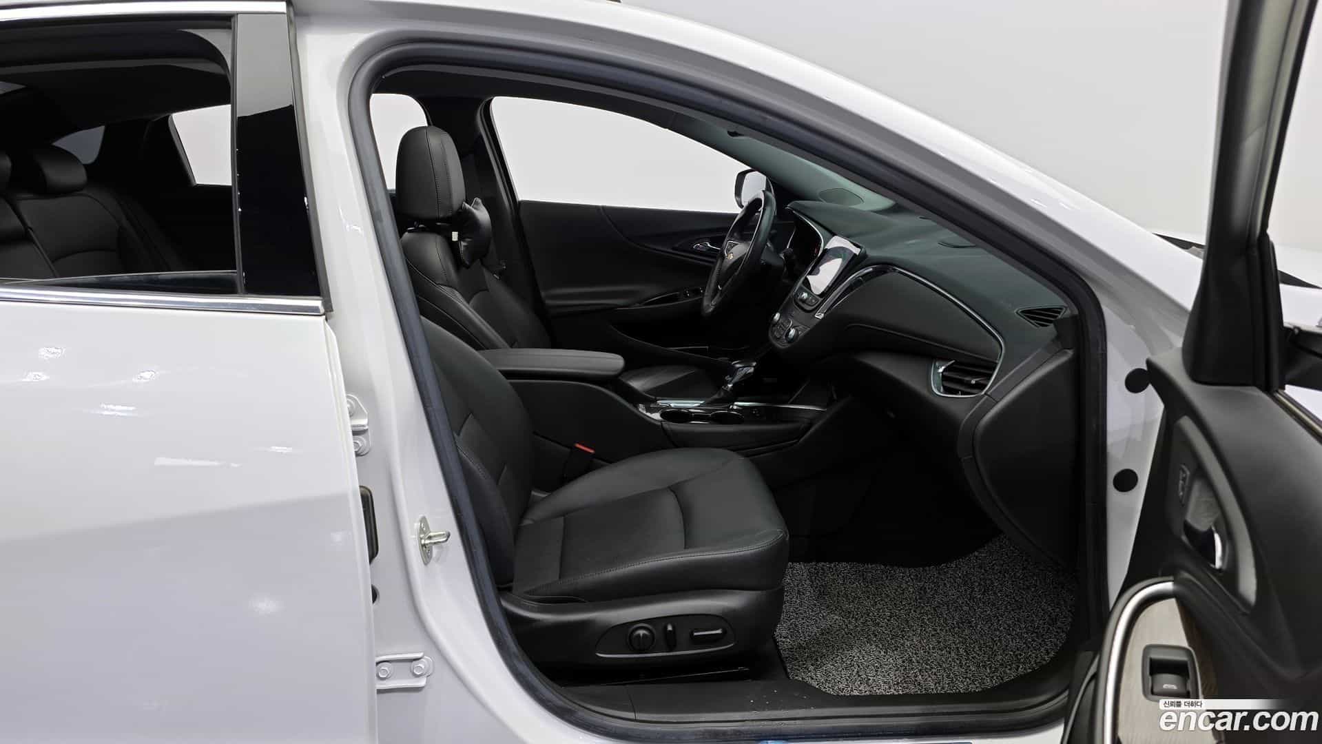 Malibu Chevrolet 2022.8-INNER-010