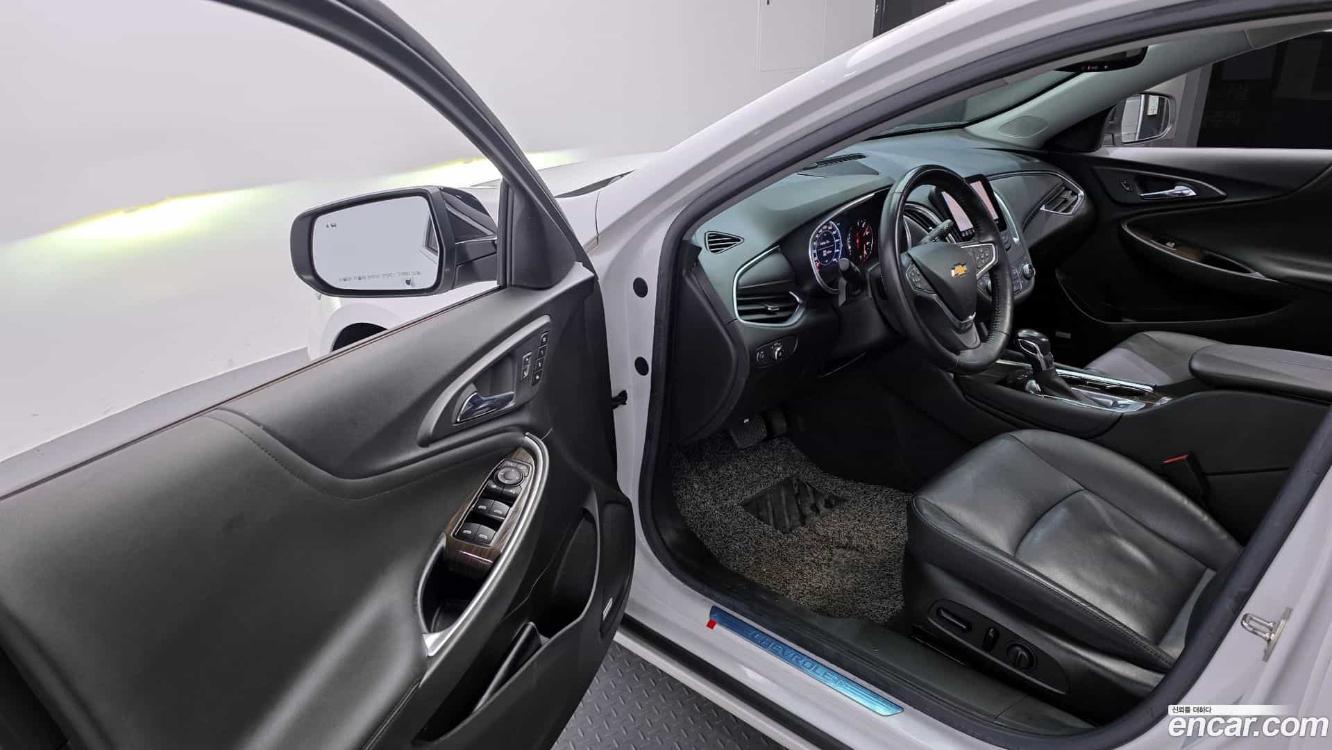 Malibu Chevrolet 2022.8-OPTION-015