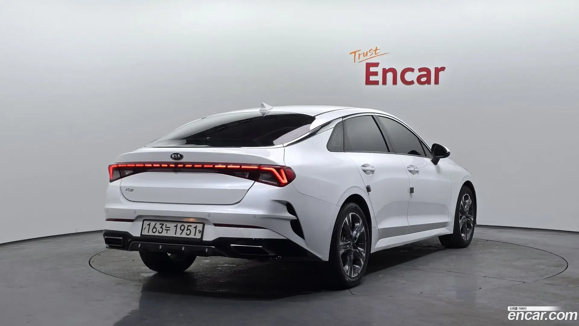 Main__Slider__Photo:K5 Kia 2019.11-1