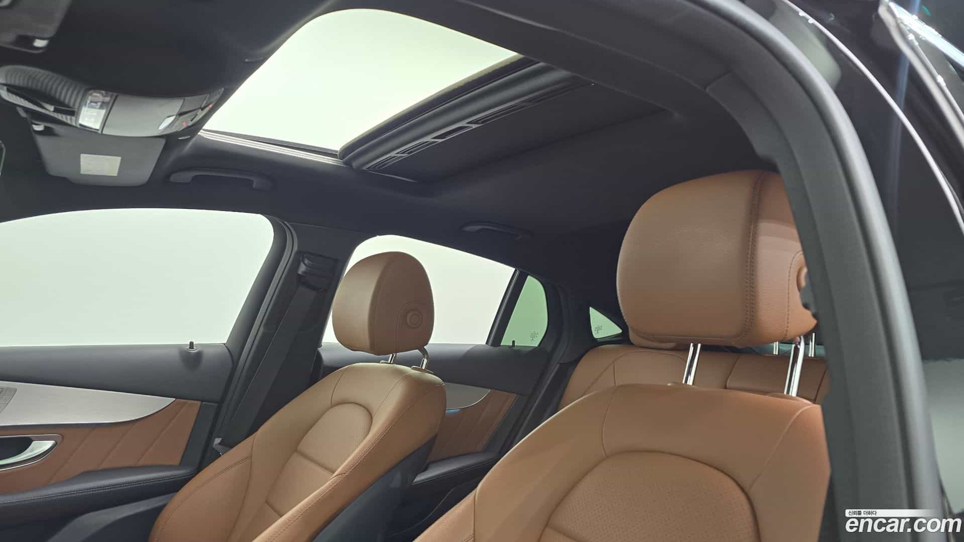 GLC-Class Mercedes-Benz 2021.2-OPTION-023