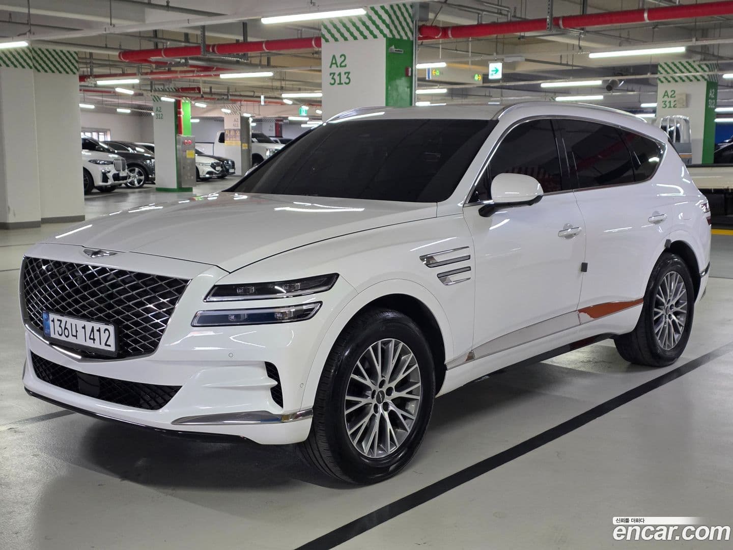 Main__Slider__Photo:GV80 Genesis 2021.0-0