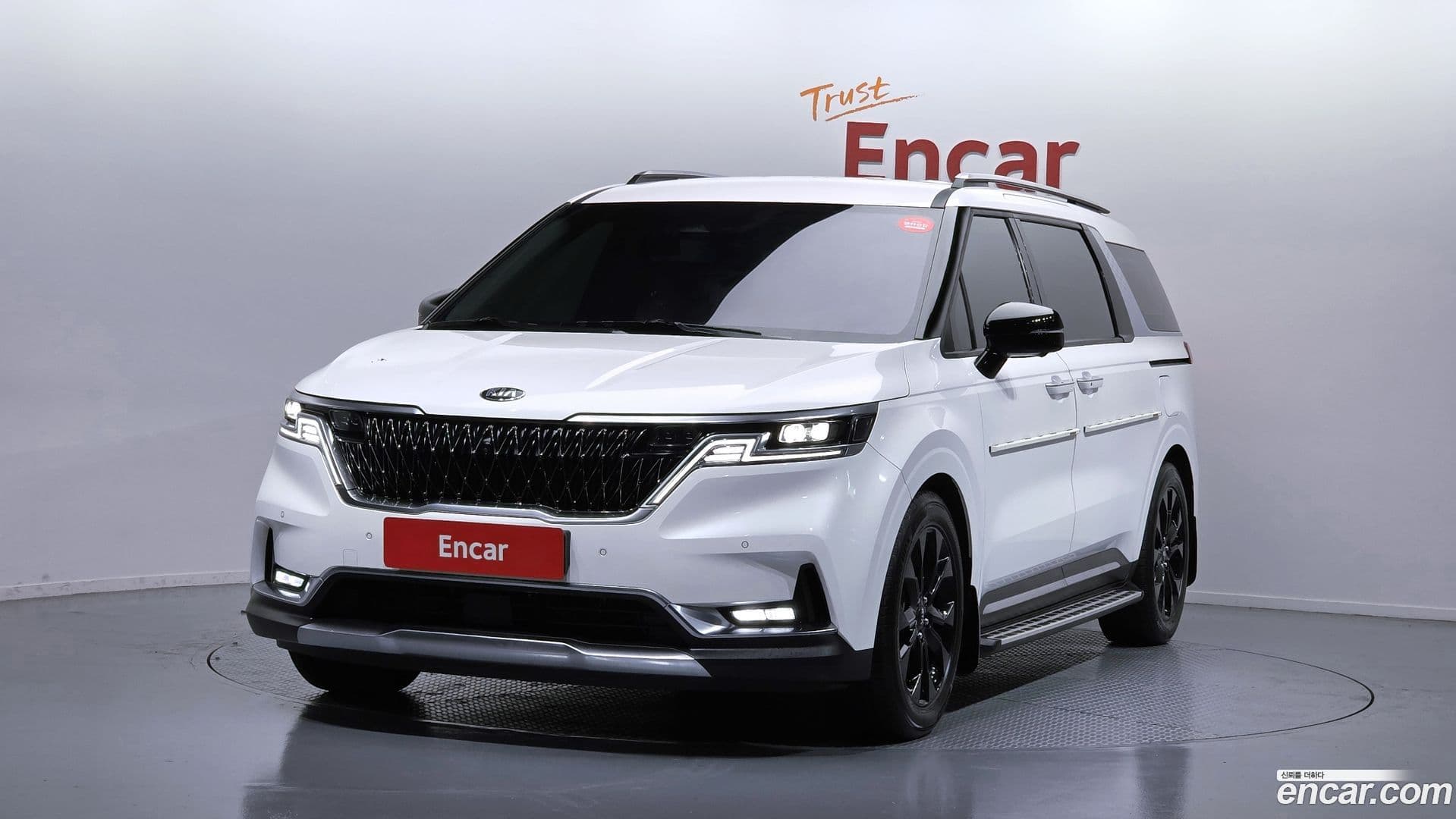 Main__Slider__Photo:Canival Kia 2021.4-0