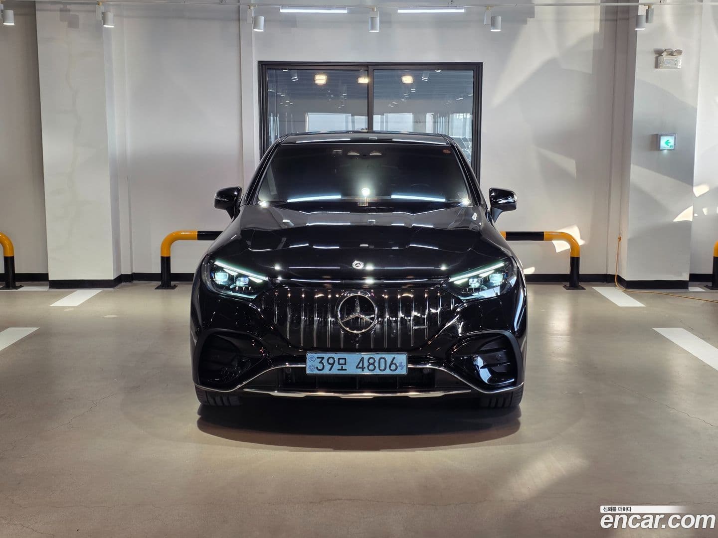Main__Slider__Photo:EQE Mercedes-Benz 2023.8-0