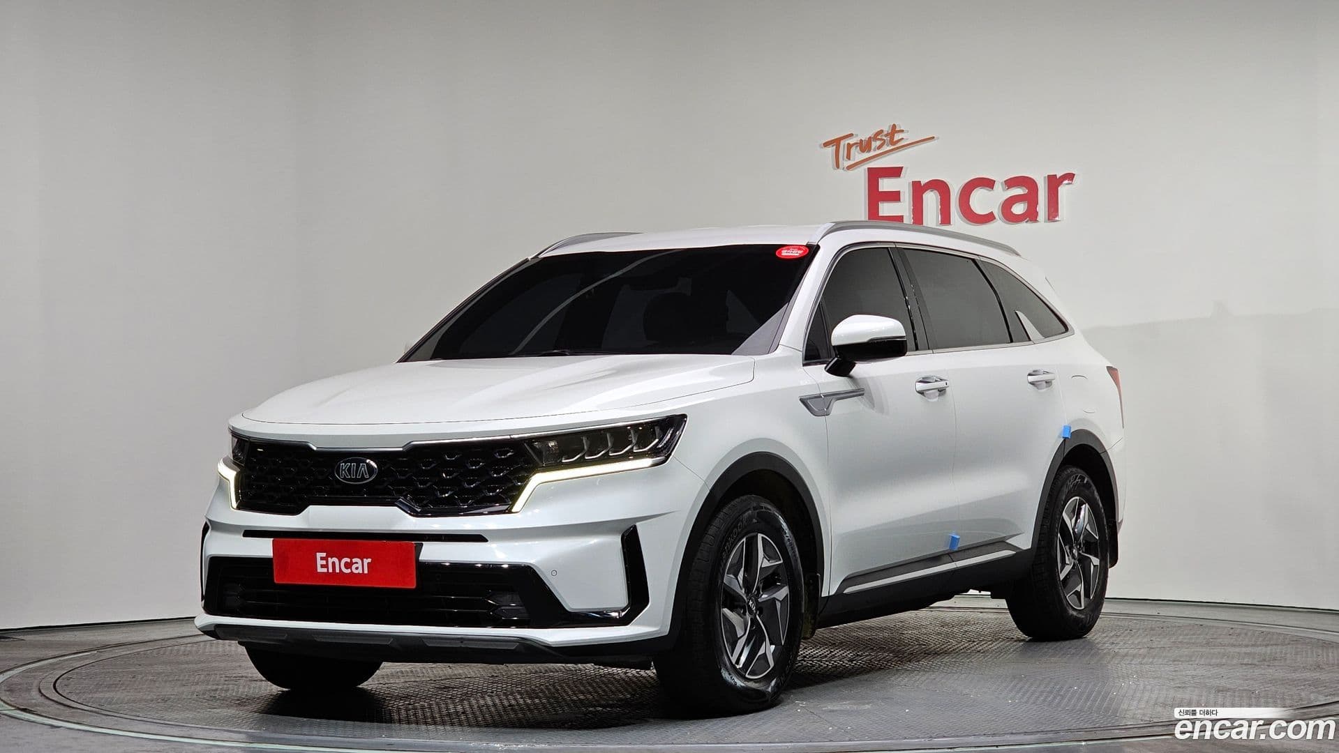 Main__Slider__Photo:Sorento Kia 2021.3-0