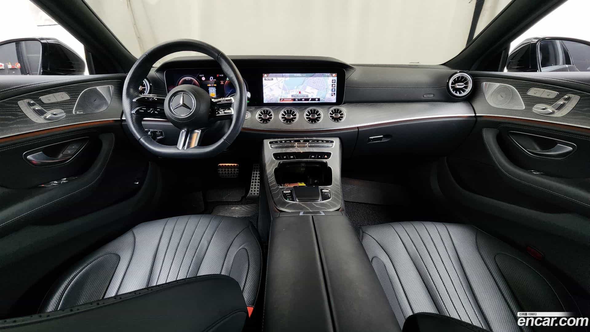CLS-Class Mercedes-Benz 2023.1-INNER-007