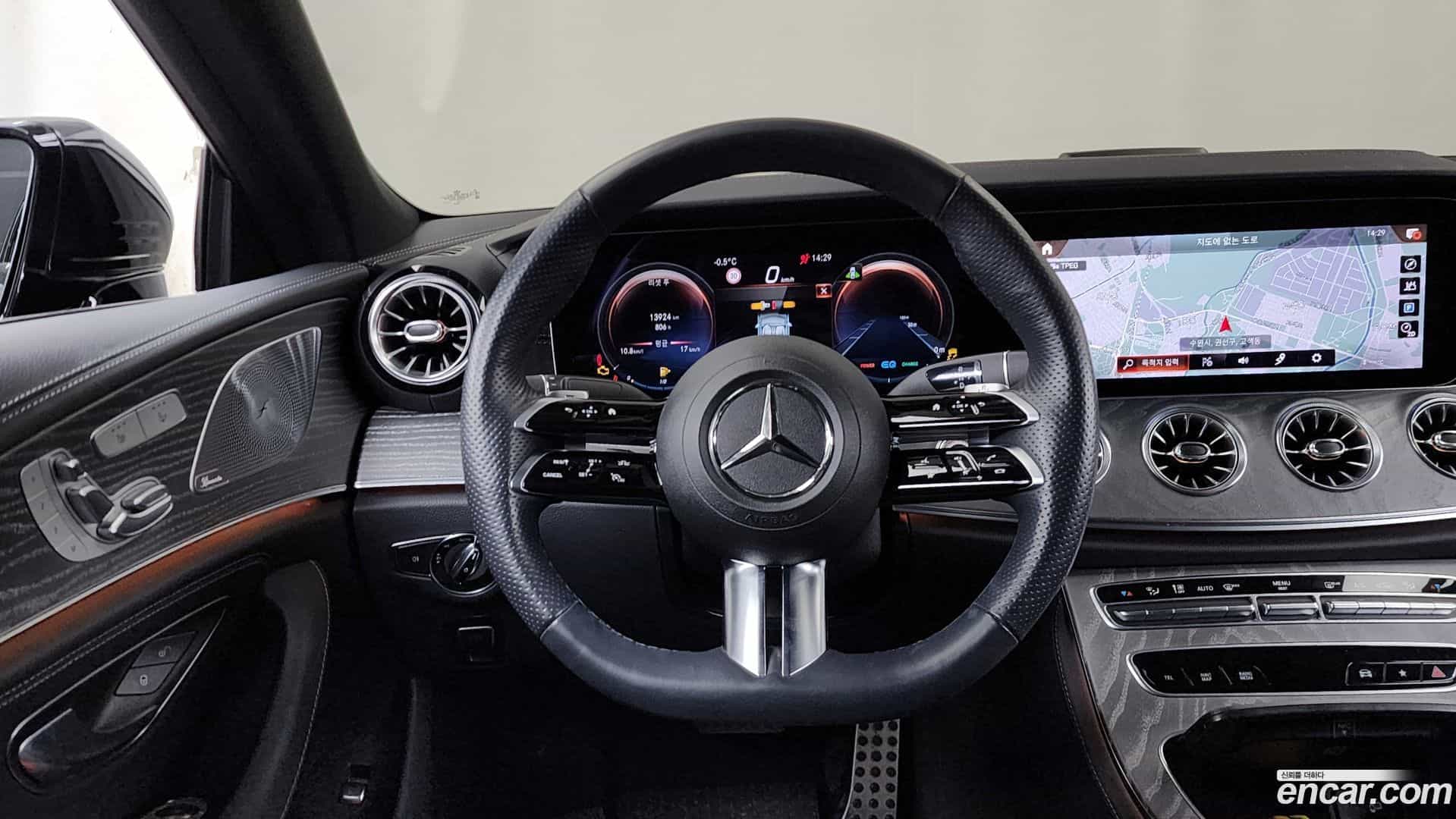 CLS-Class Mercedes-Benz 2023.1-OPTION-017