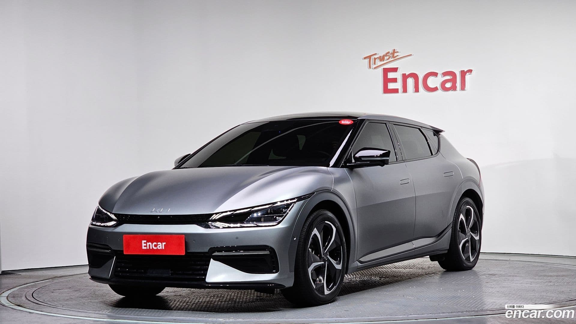 Main__Slider__Photo:EV6 Kia 2021.10-0