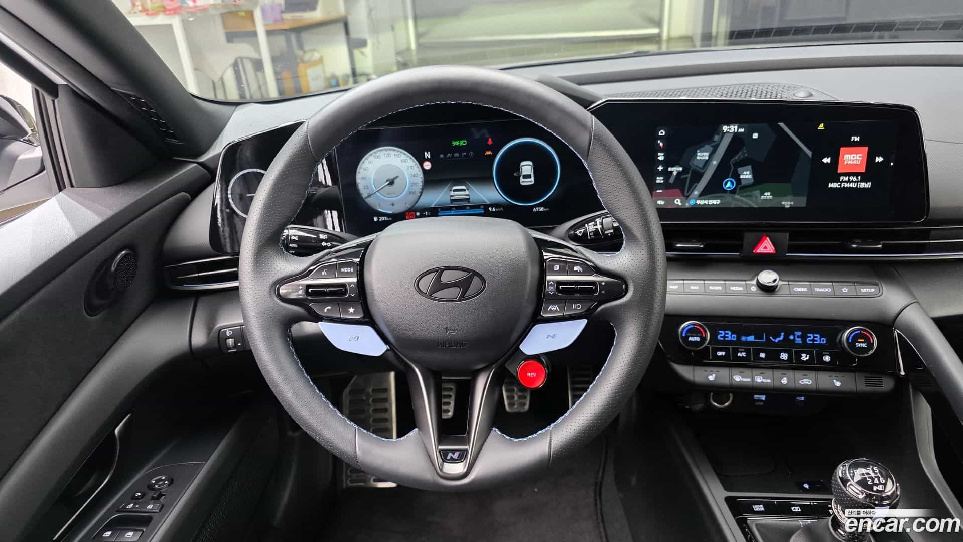 AVANTE Hyundai 2024.4-OPTION-017