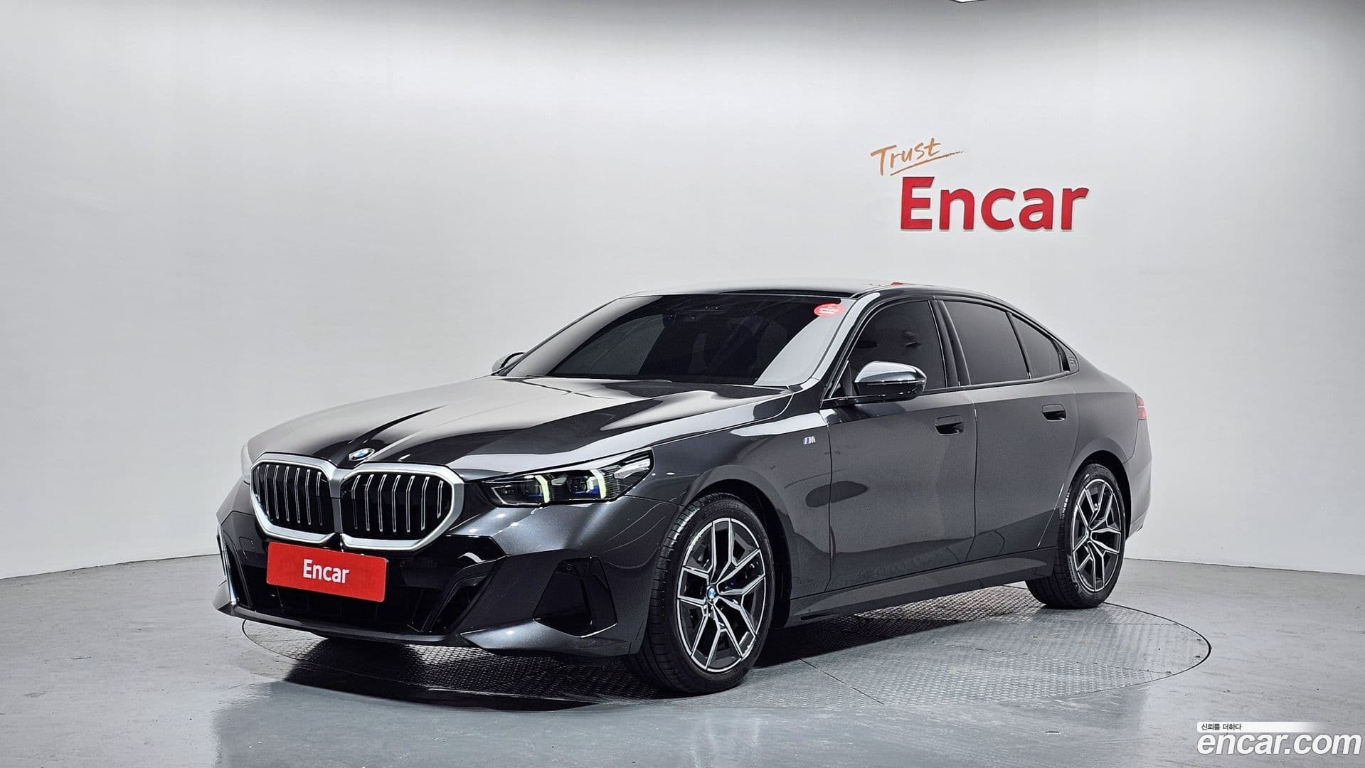 Main__Slider__Photo:5-Series BMW 2025.8-0