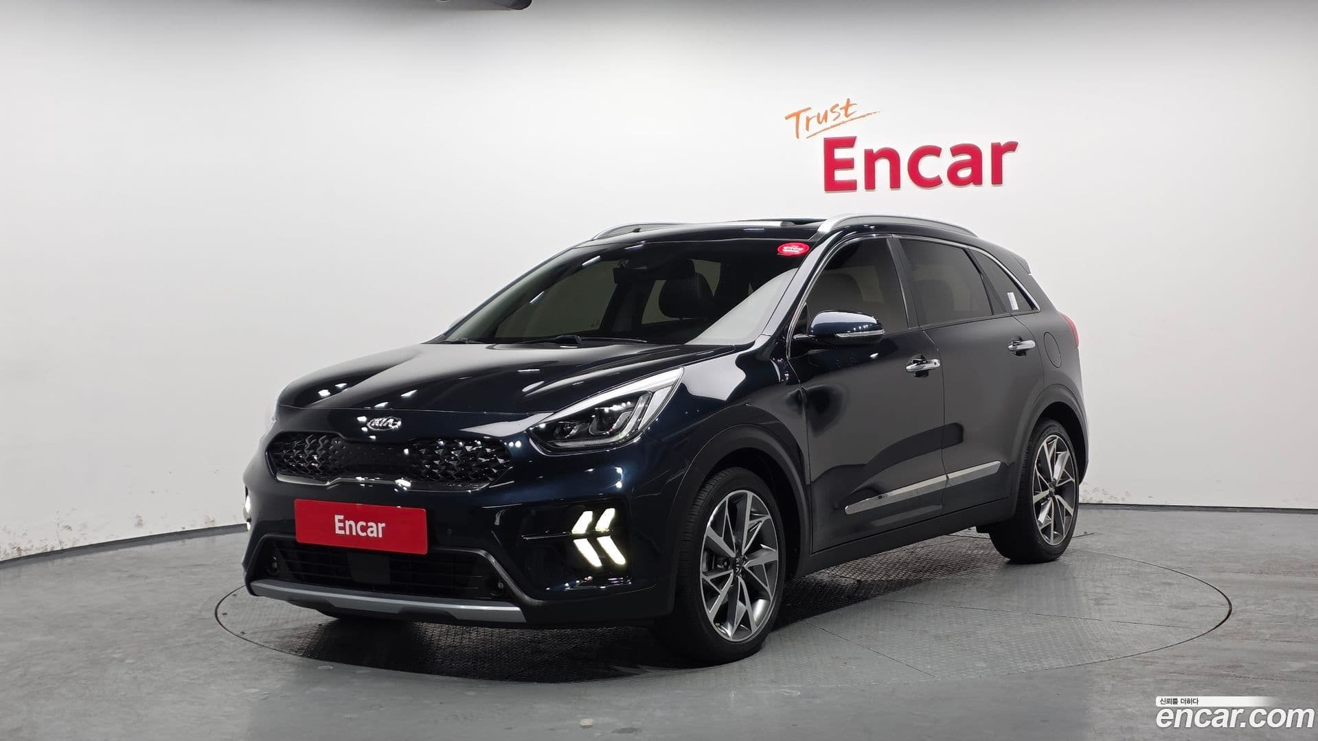 Main__Slider__Photo:Niro Kia 2021.0-0