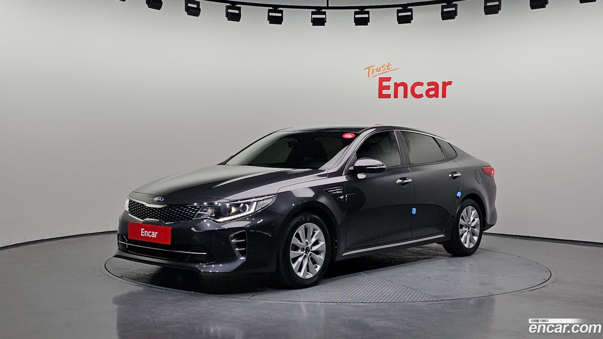 Main__Slider__Photo:K5 Kia 2016.0-0