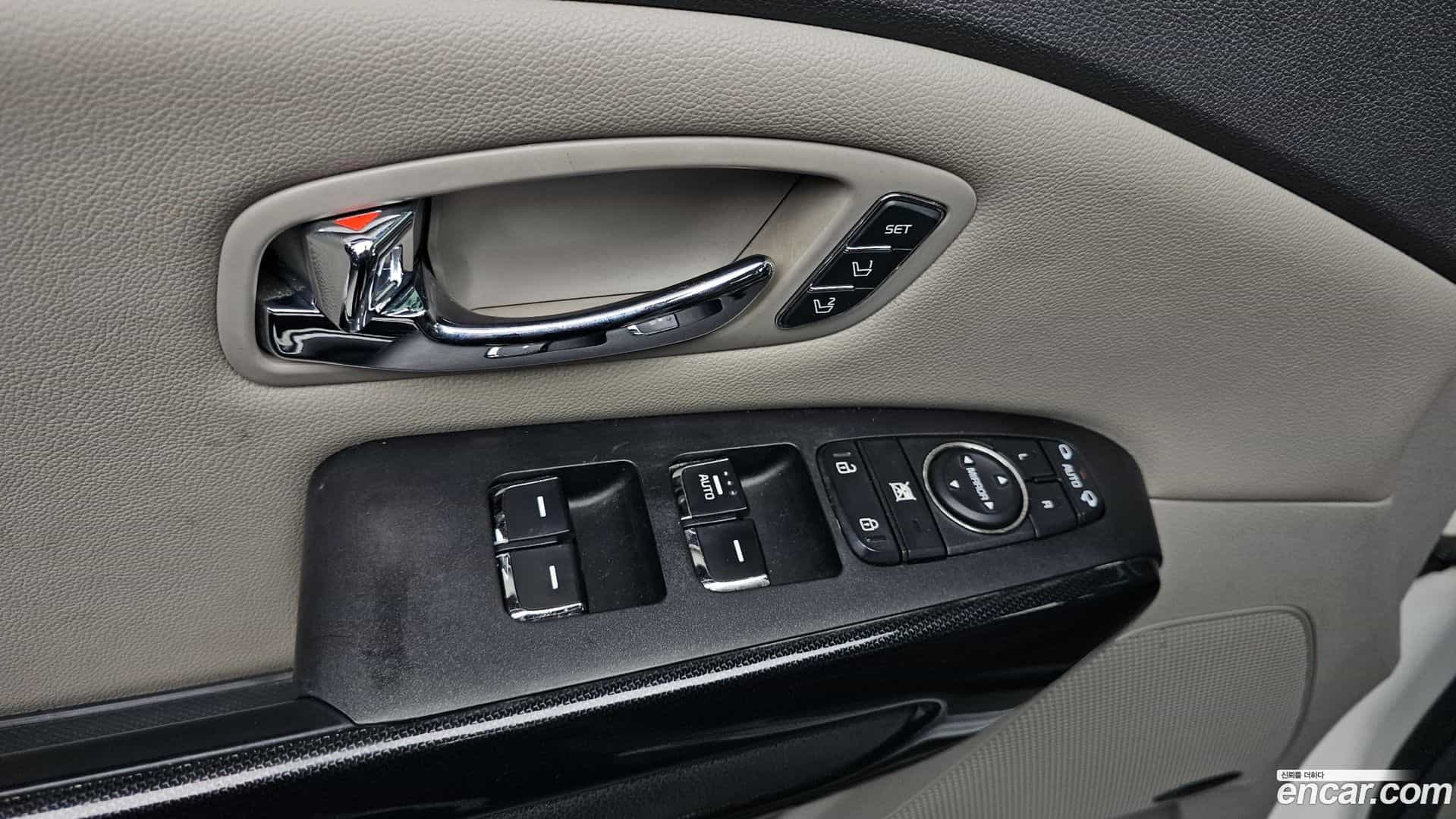 Canival Kia 2016.3-OPTION-017