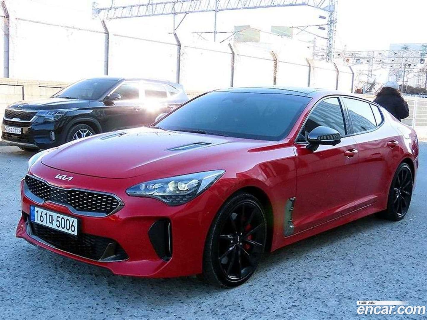 Main__Slider__Photo:Stinger Kia 2021.11-0