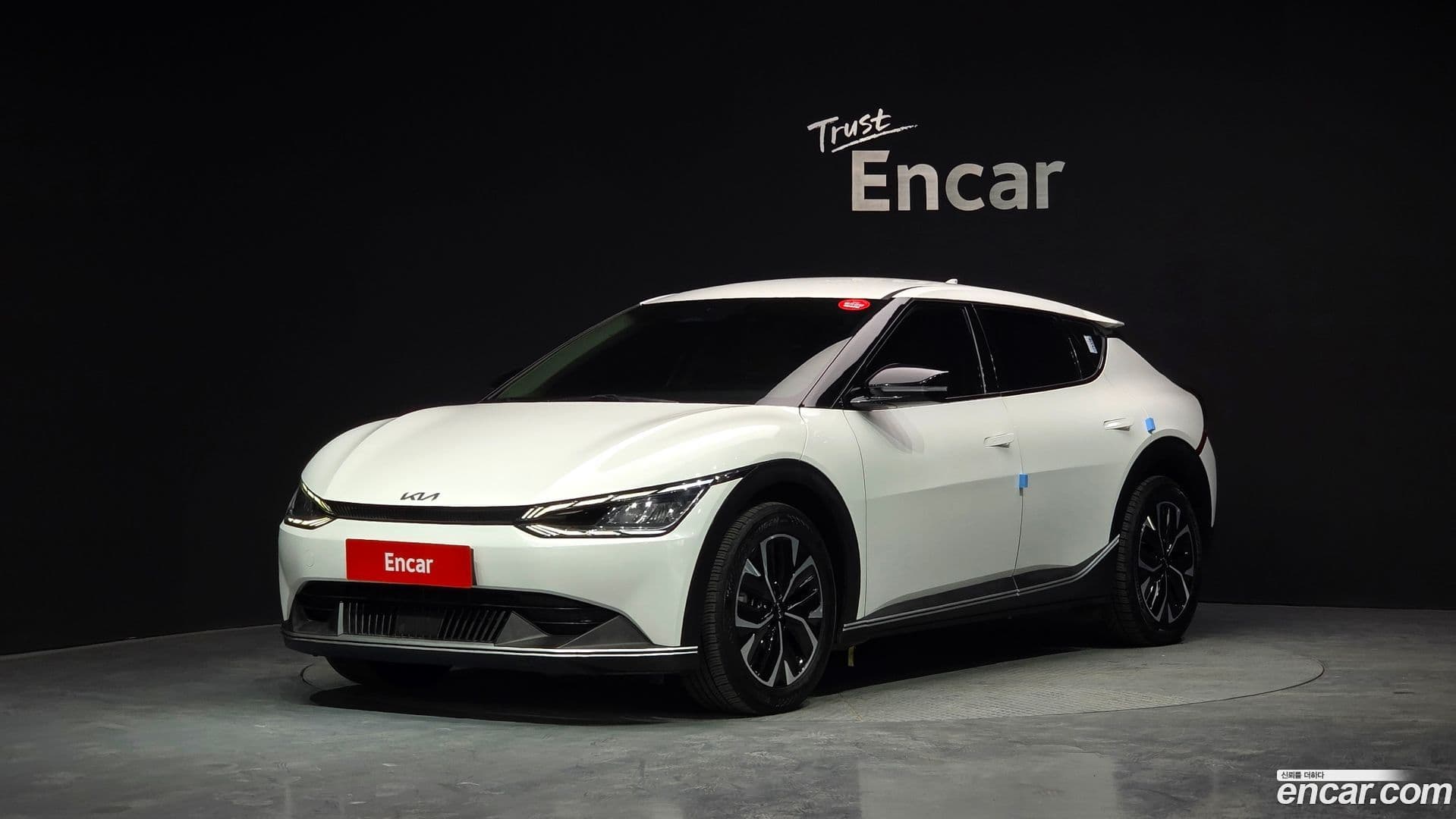 Main__Slider__Photo:EV6 Kia 2021.7-0