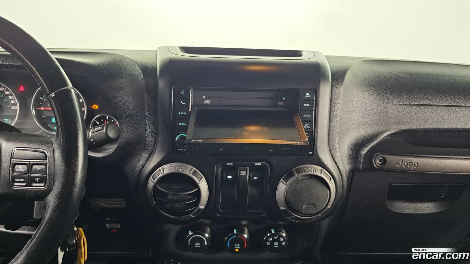 Wrangler Jeep 2013.5-OPTION-018