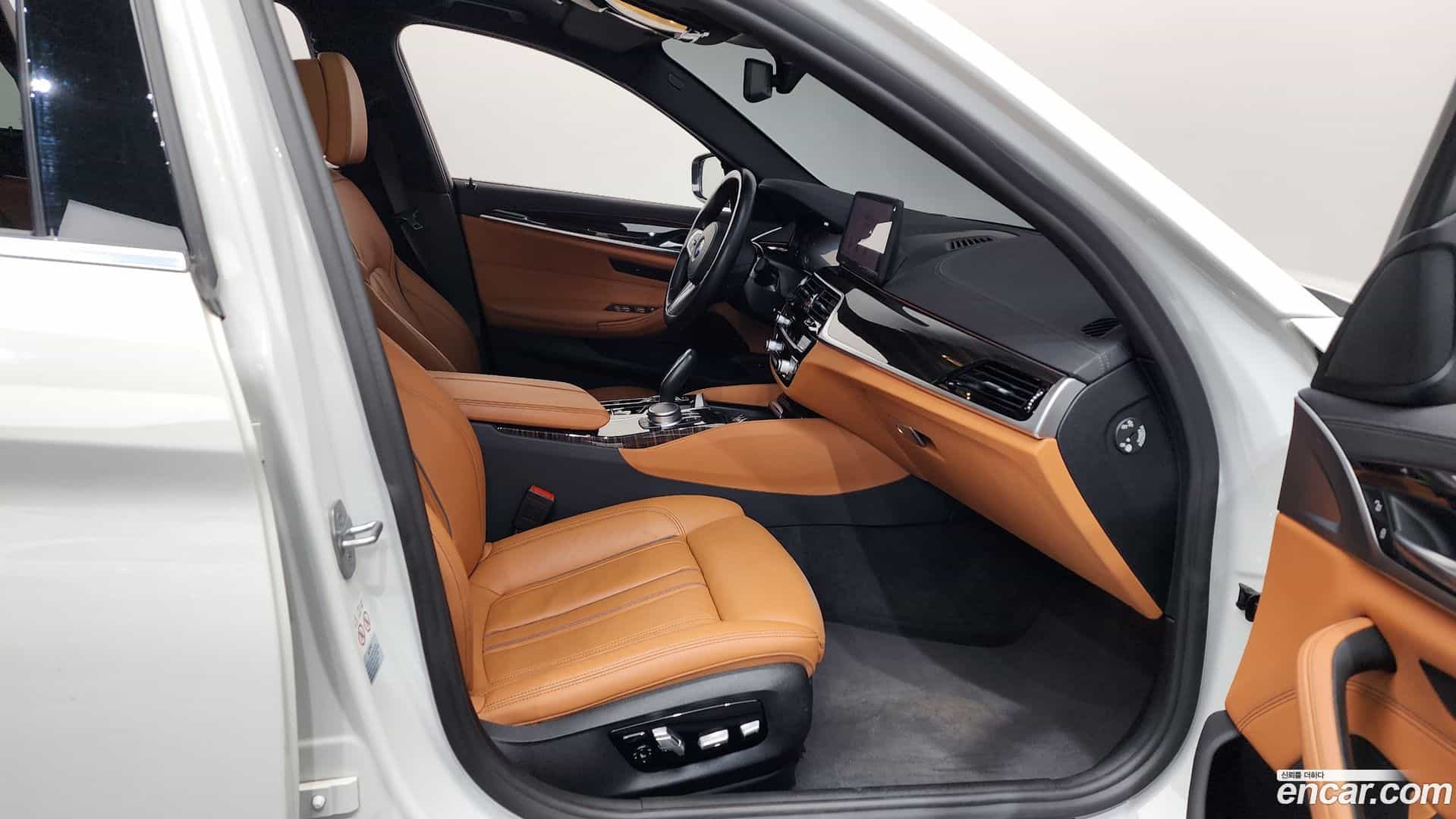 5-Series BMW 2022.0-OPTION-015
