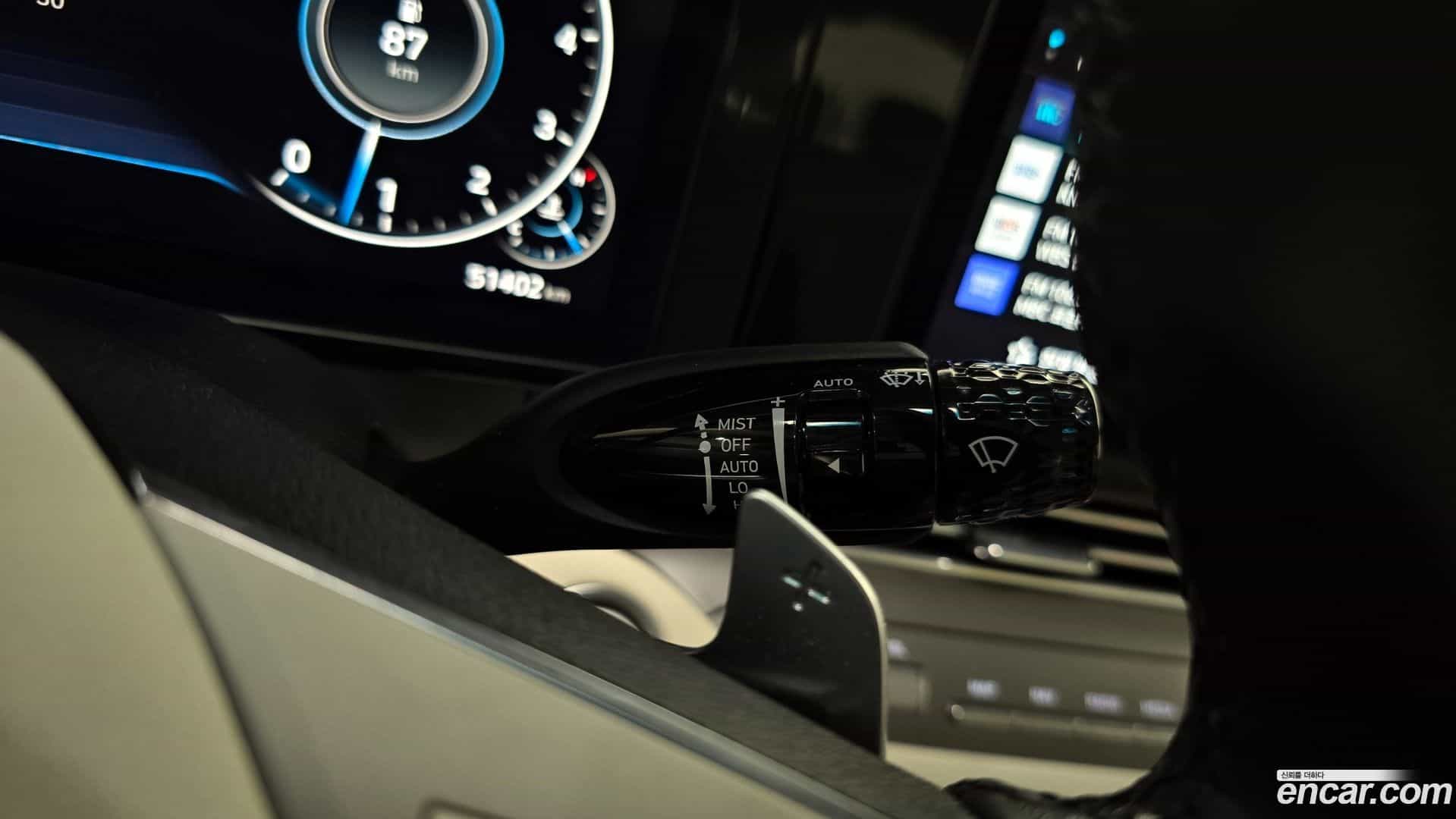 Grandeur Hyundai 2022.1-OPTION-023