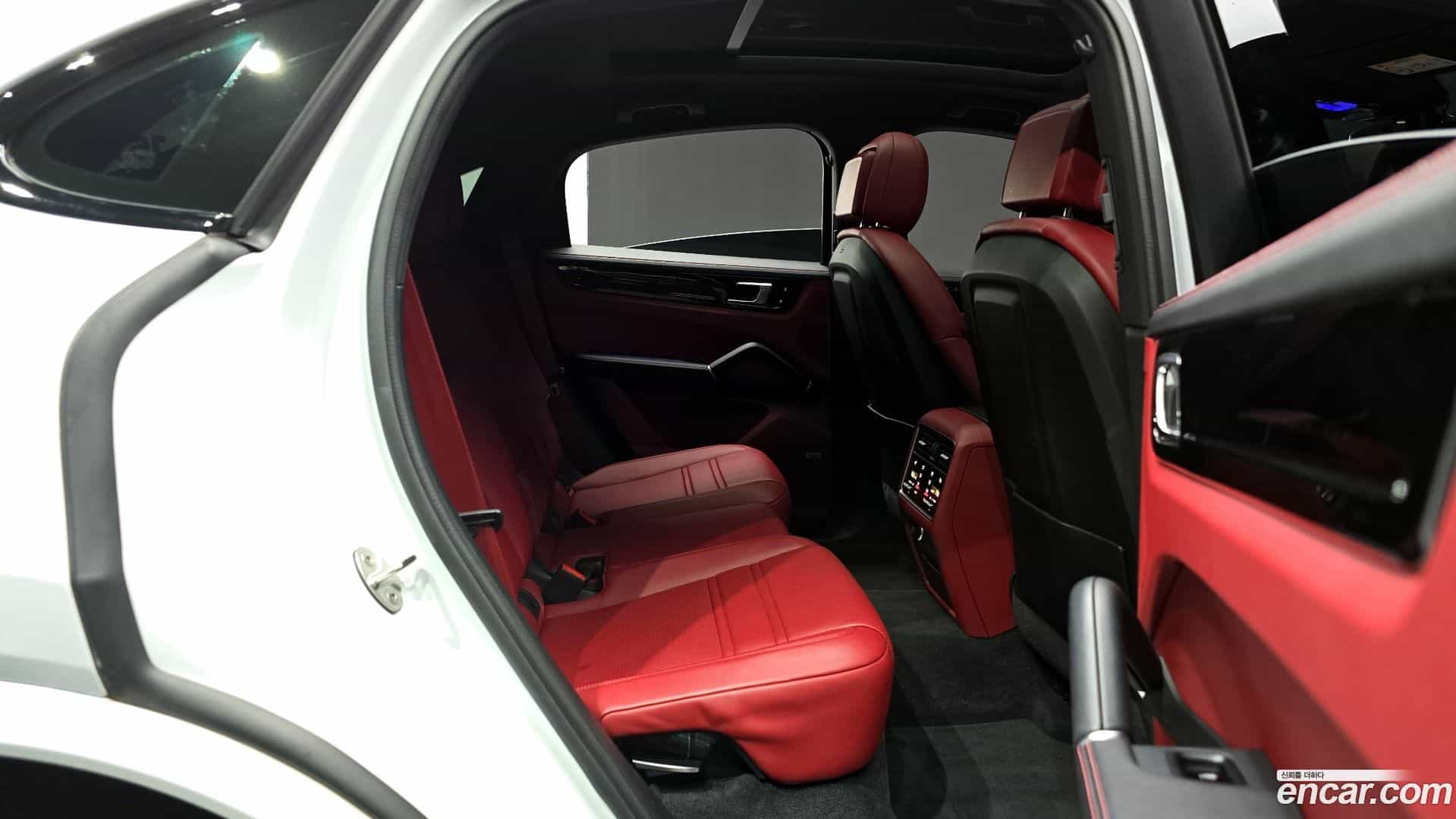 Cayenne Porsche 2021.2-OPTION-016