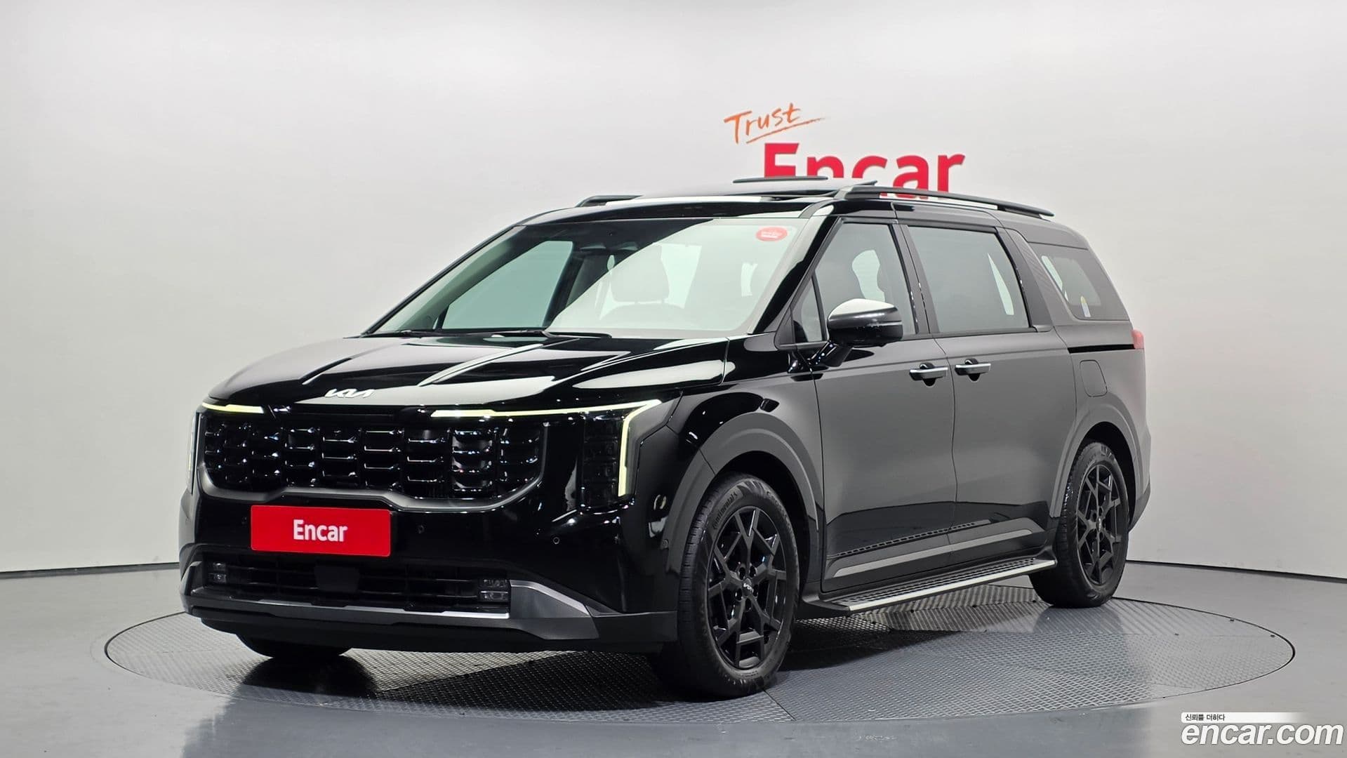 Main__Slider__Photo:Canival Kia 2024.0-0