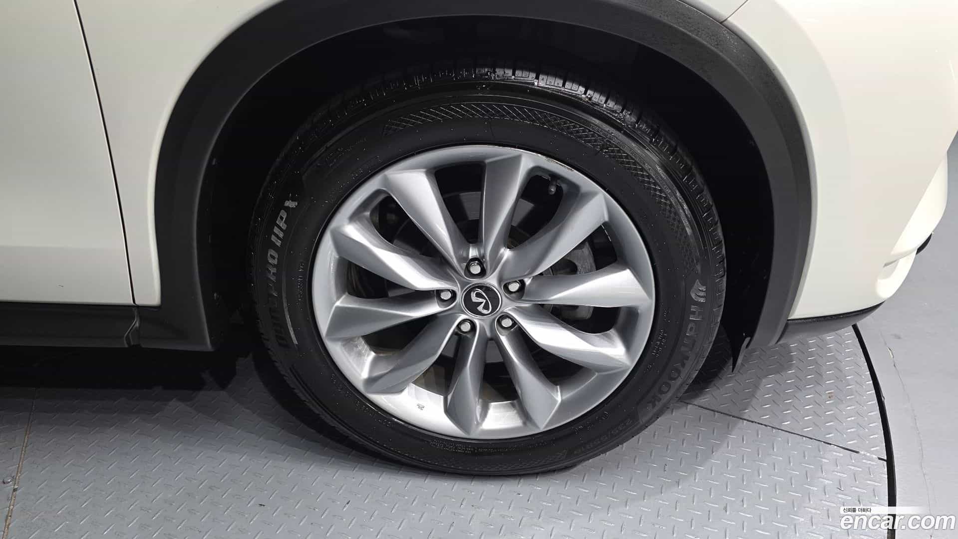 QX50 Infiniti 2019.4-OUTER-005