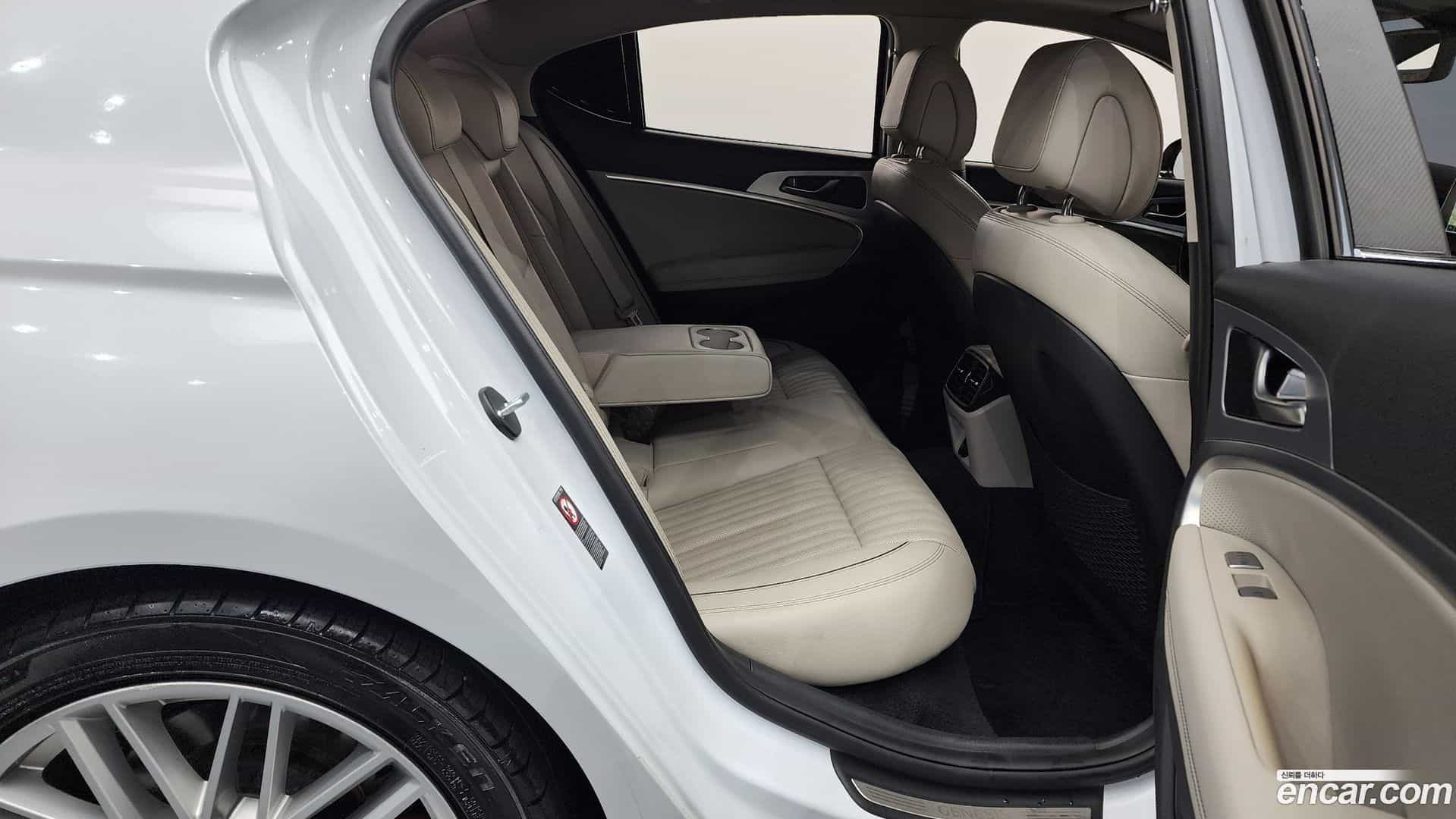 G70 Genesis 2019.1-OPTION-016