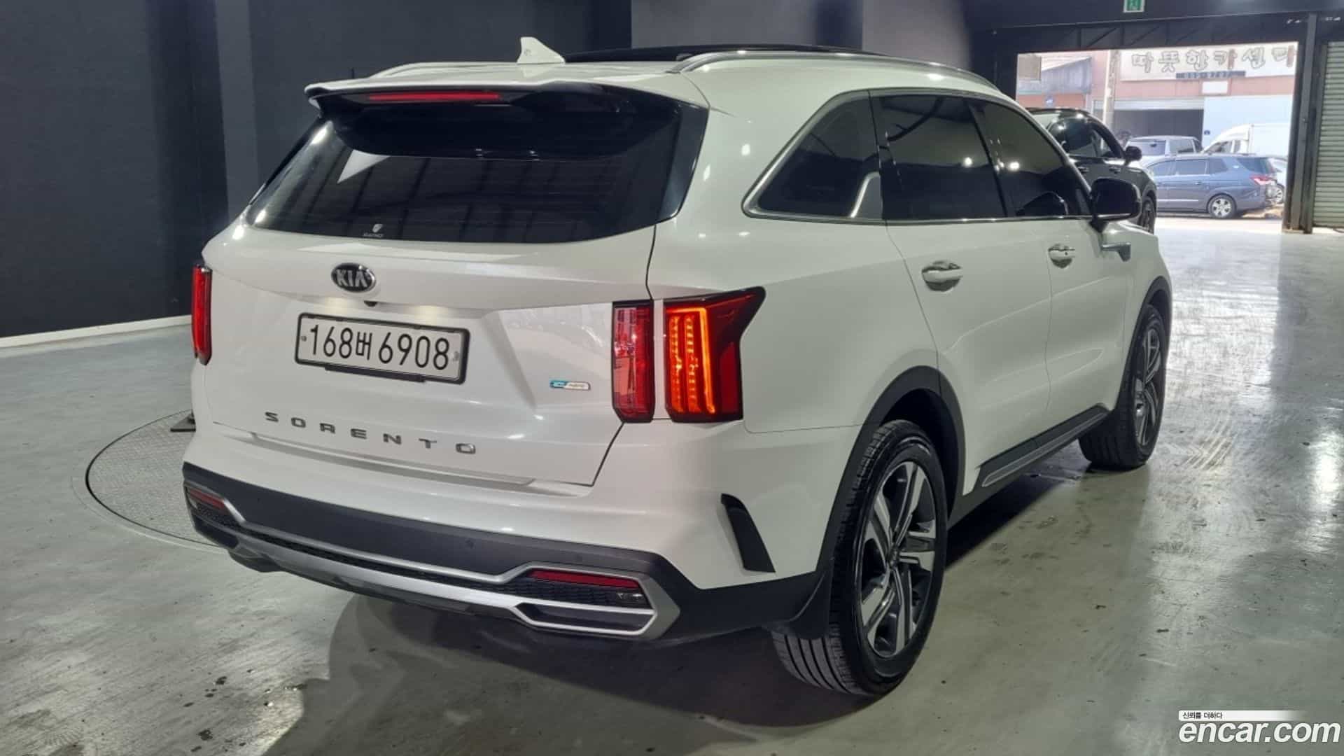 Sorento Kia 2021.0-OUTER-002