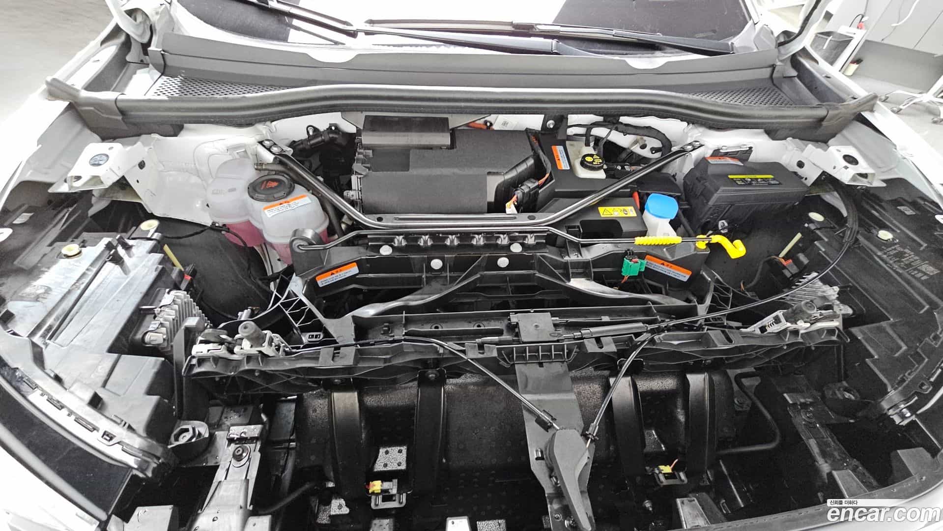 Q4 e-tron Audi 2023.8-INNER-006