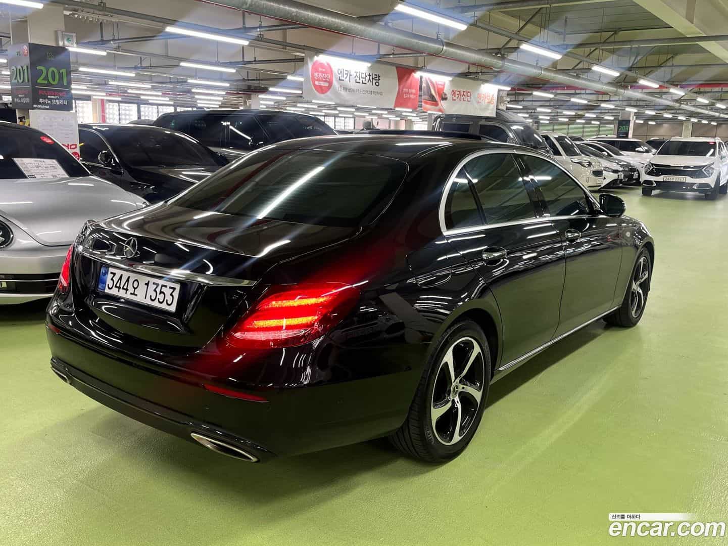 E-Class Mercedes-Benz 2020.1-OUTER-004