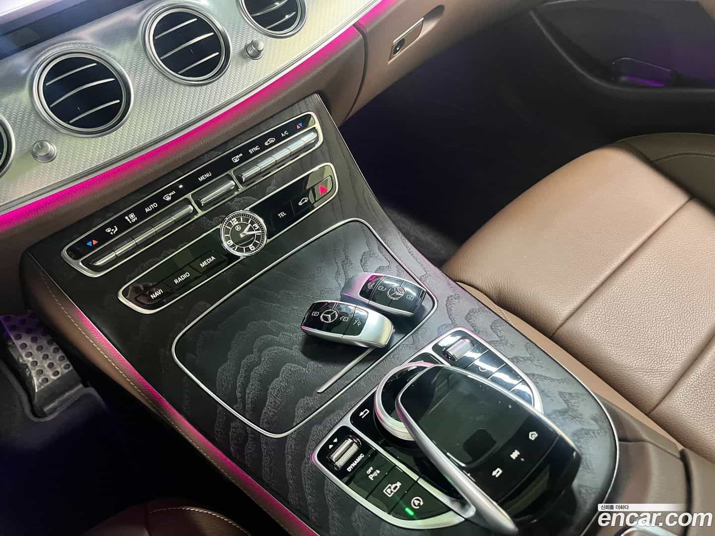 E-Class Mercedes-Benz 2020.1-OPTION-017