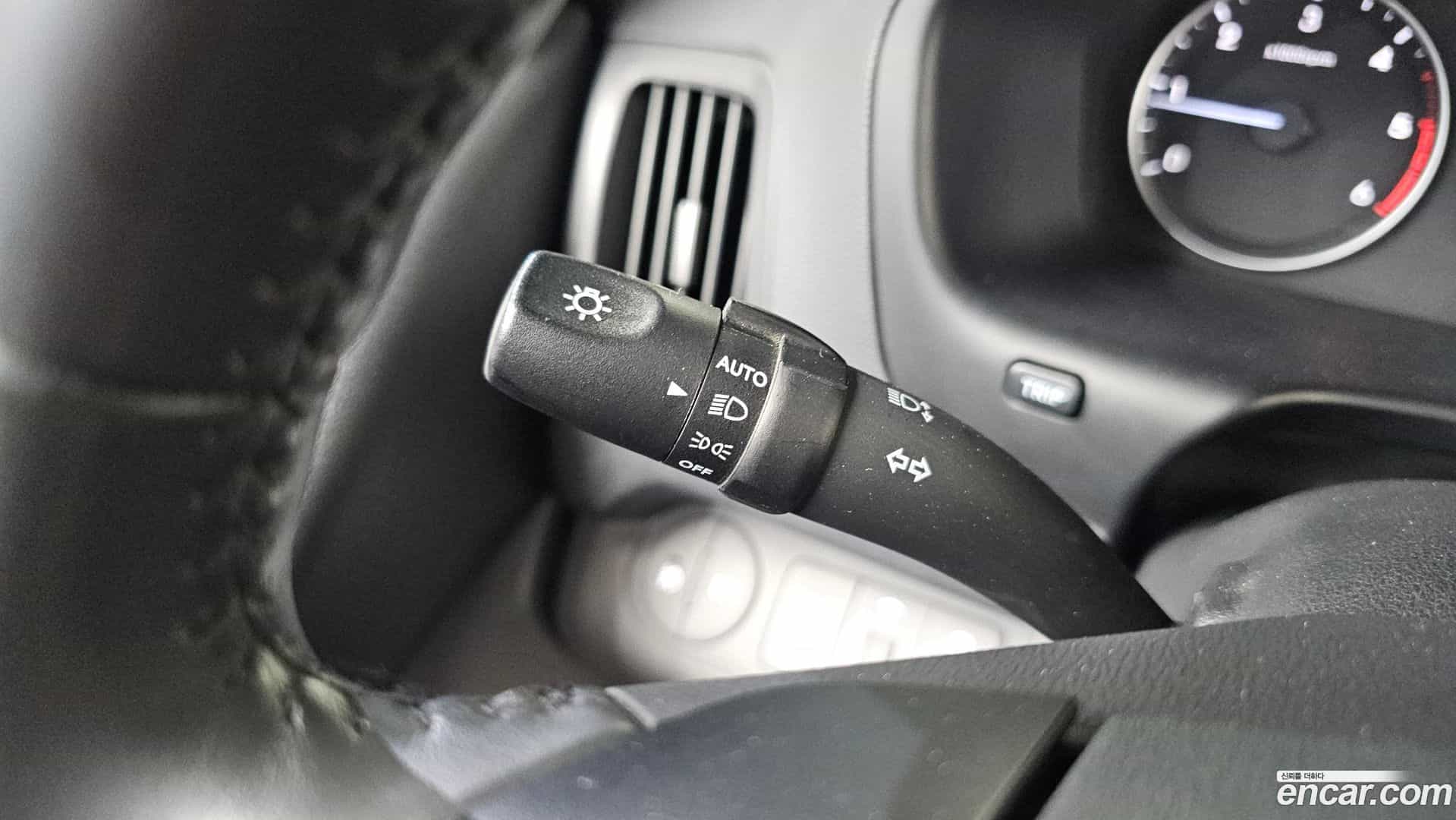 Starex Hyundai 2021.0-OPTION-019