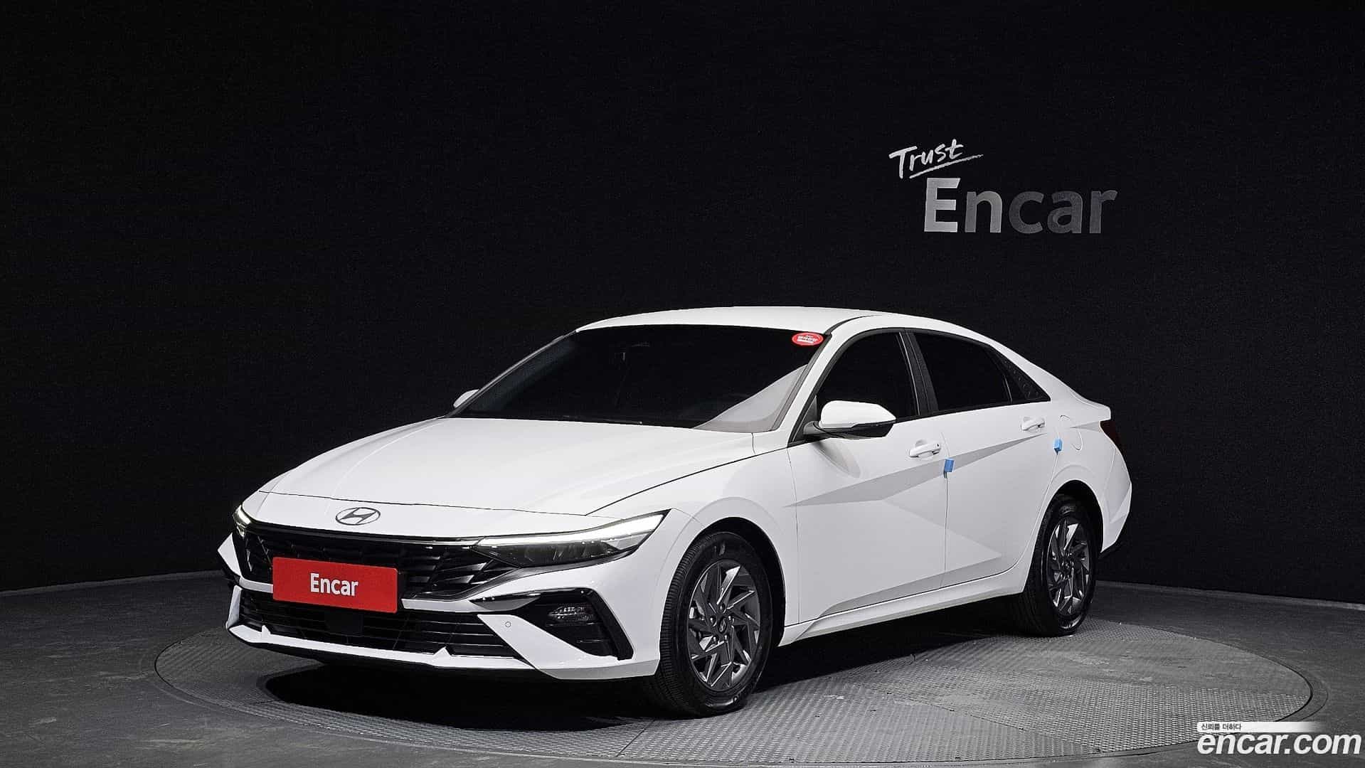 AVANTE Hyundai 2023.6-OUTER-001