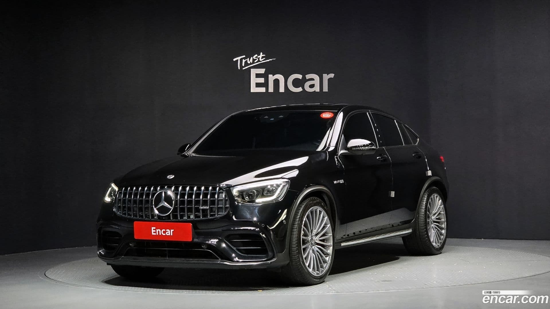 Main__Slider__Photo:GLC-Class Mercedes-Benz 2021.9-0