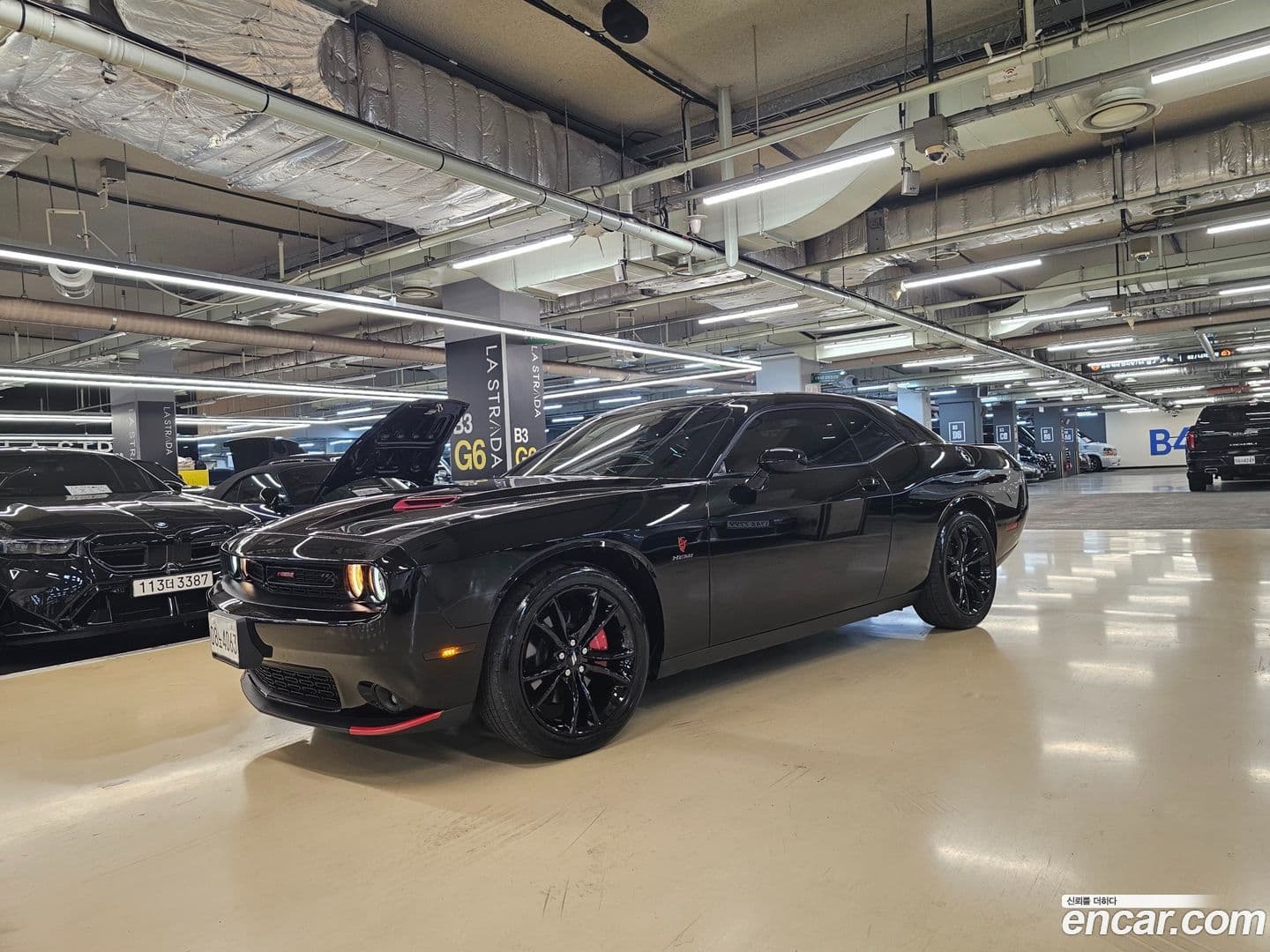 Main__Slider__Photo:Challenger Dodge 2018.7-0