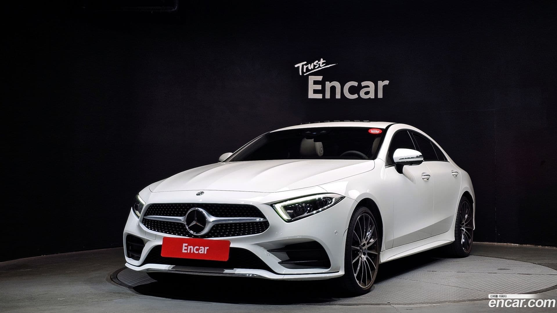 Main__Slider__Photo:CLS-Class Mercedes-Benz 2021.2-0