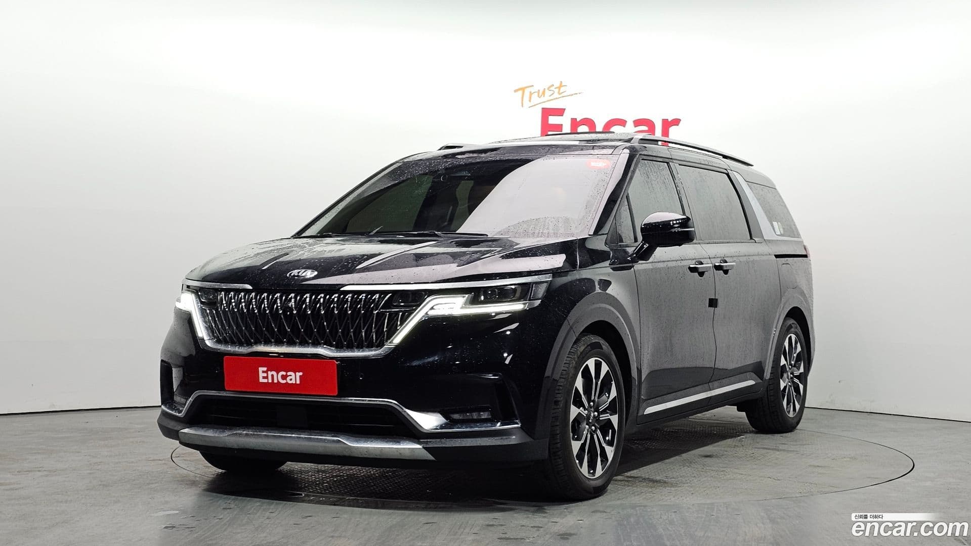 Main__Slider__Photo:Canival Kia 2020.10-0