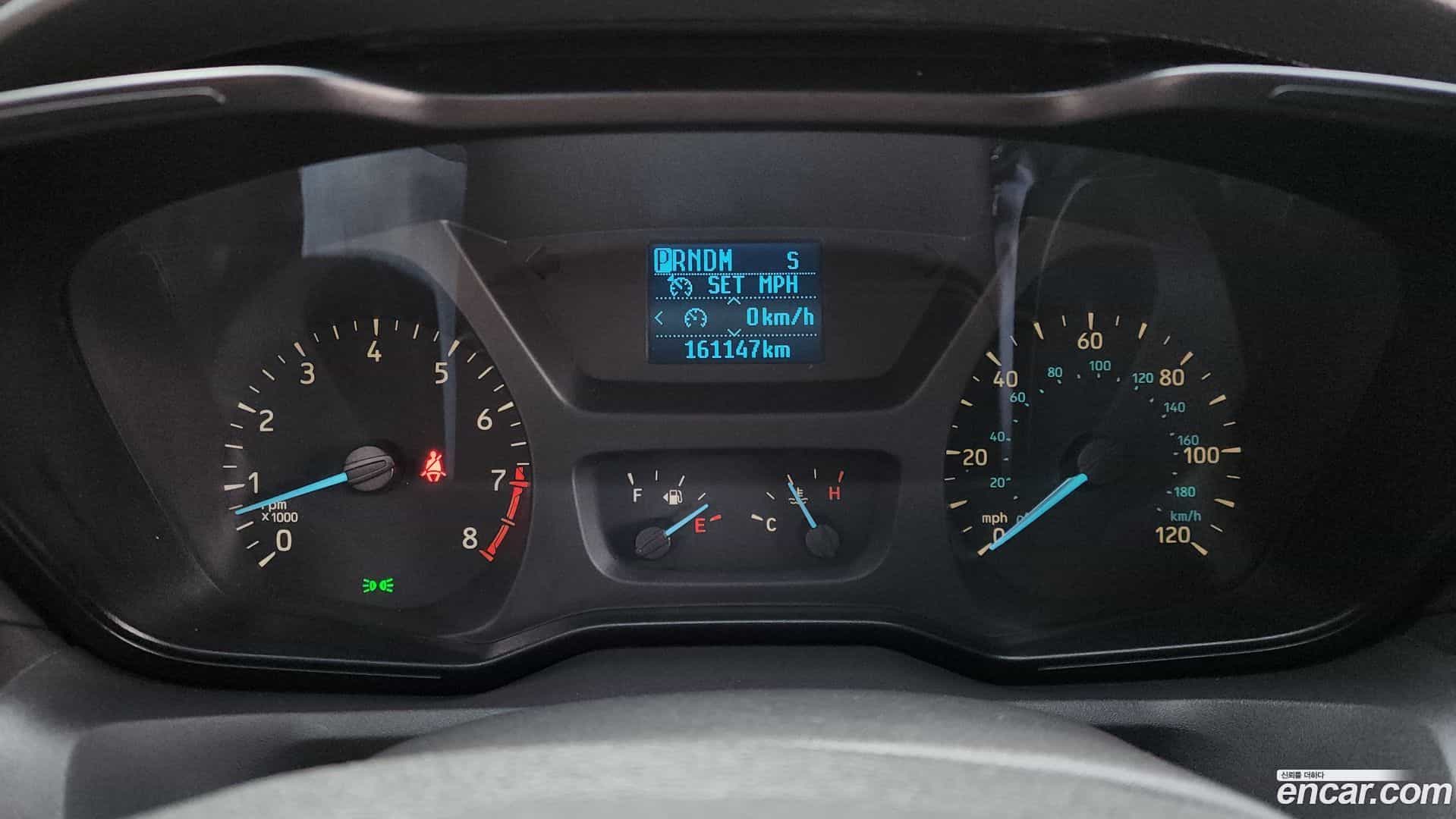Transit Ford 2017.5-INNER-008