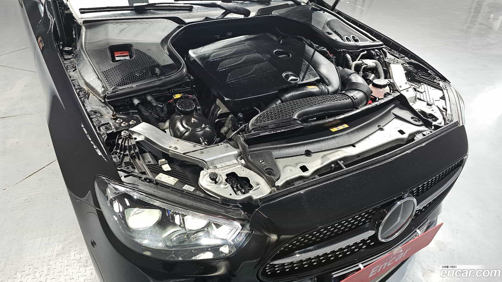 E-Class Mercedes-Benz 2022.4-INNER-006