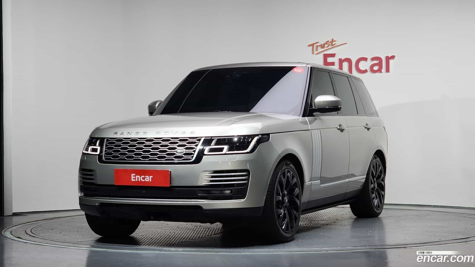 Range Rover Land Rover 2018.9-OUTER-001