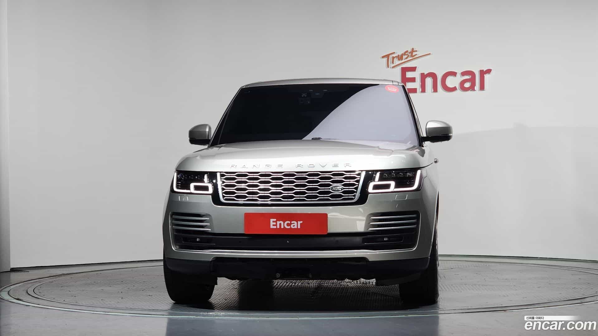 Range Rover Land Rover 2018.9-OUTER-003