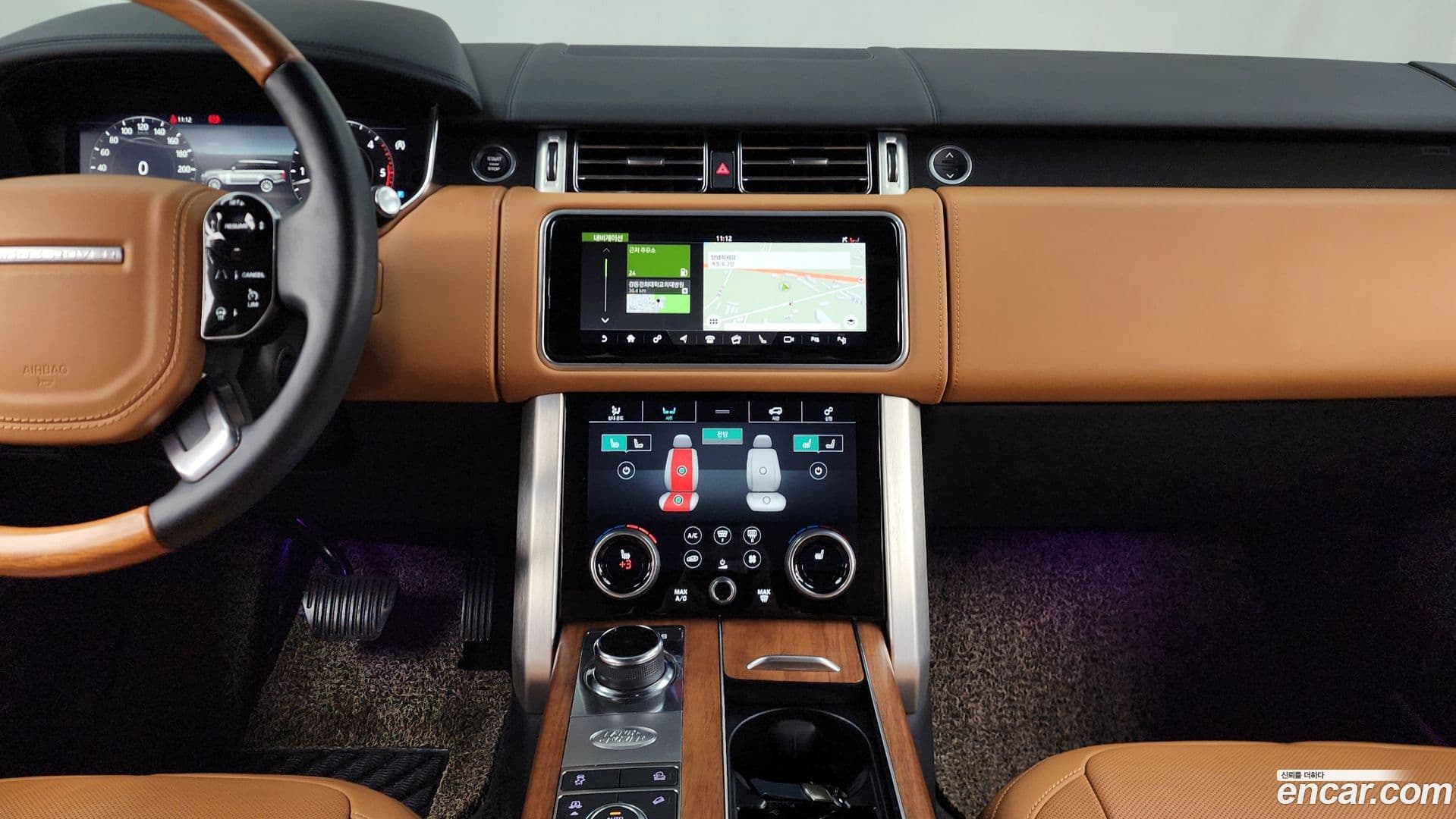 Main__Slider__Photo:Range Rover Land Rover 2018.9-13