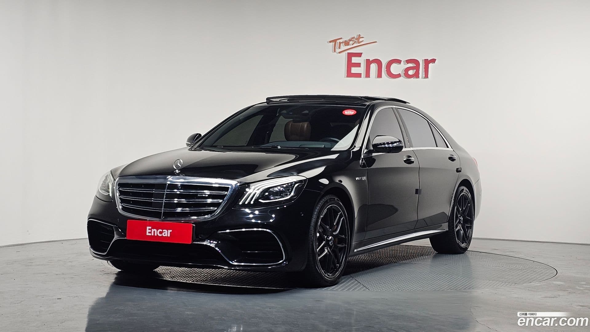 Main__Slider__Photo:S-Class Mercedes-Benz 2019.7-0