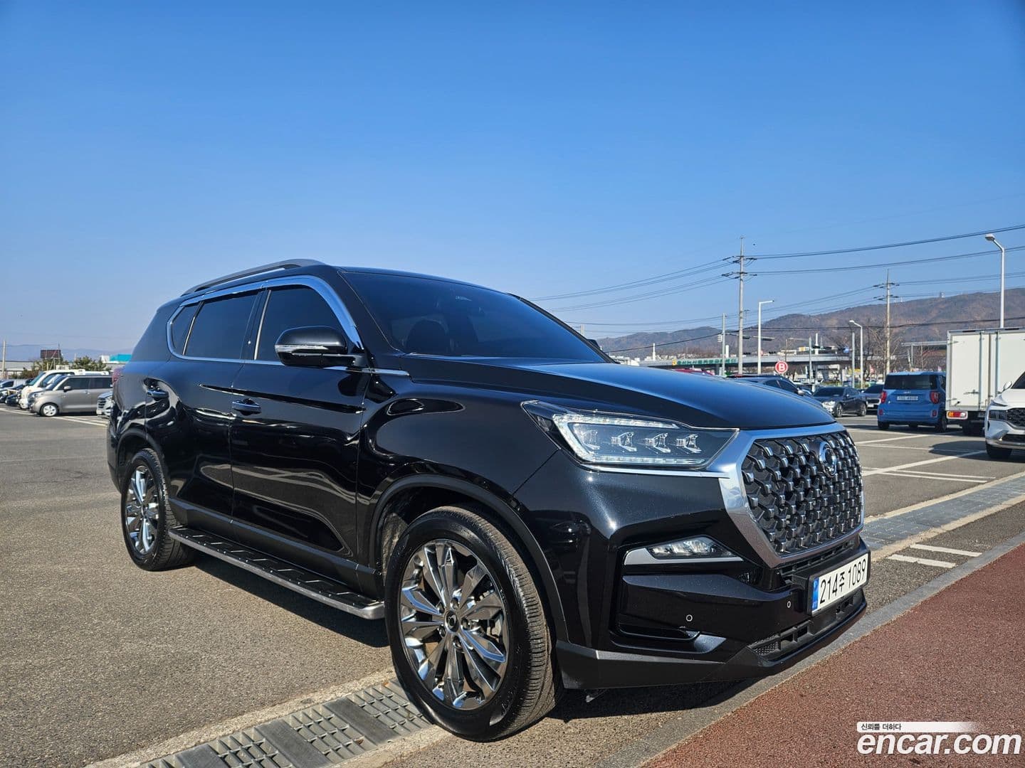 Main__Slider__Photo:Rexton KG Mobility 2023.9-0