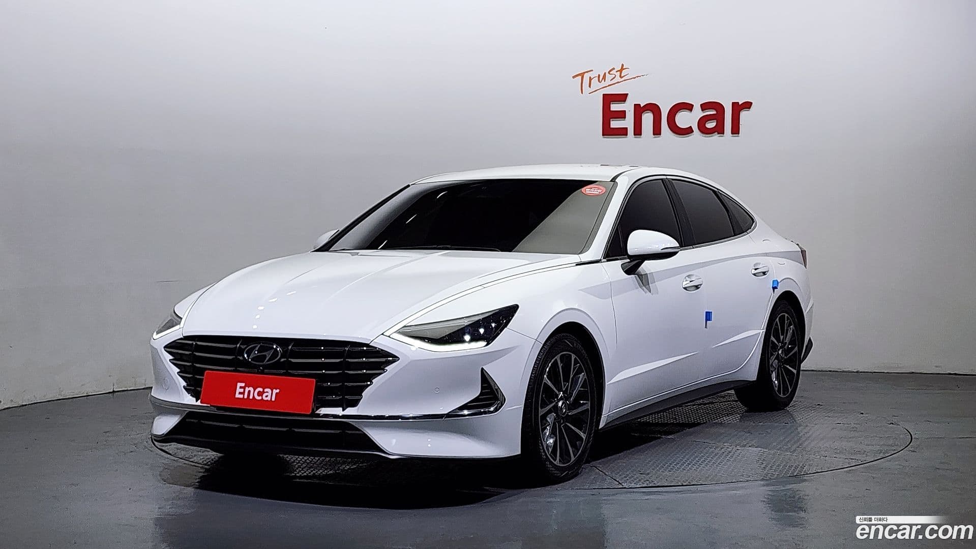 Main__Slider__Photo:Sonata Hyundai 2019.4-0