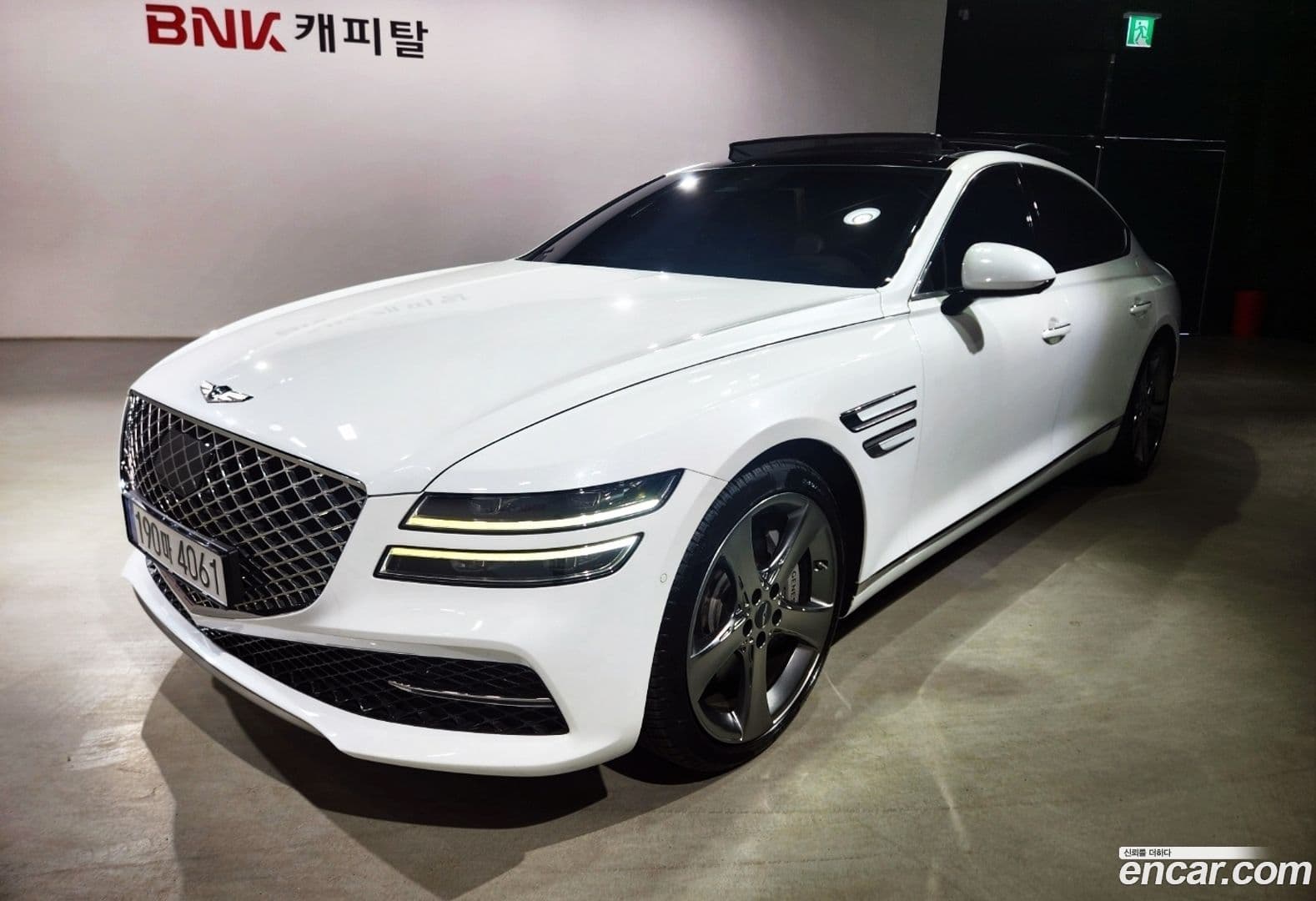 Main__Slider__Photo:G80 Genesis 2022.0-0