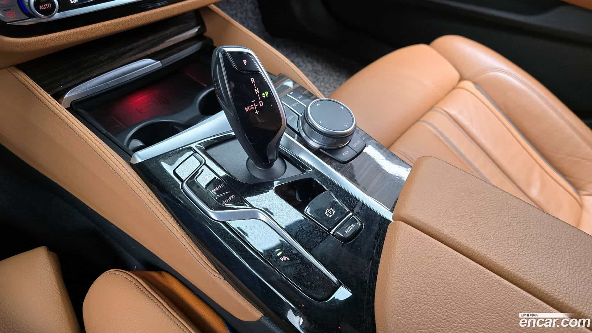 5-Series BMW 2021.0-INNER-009