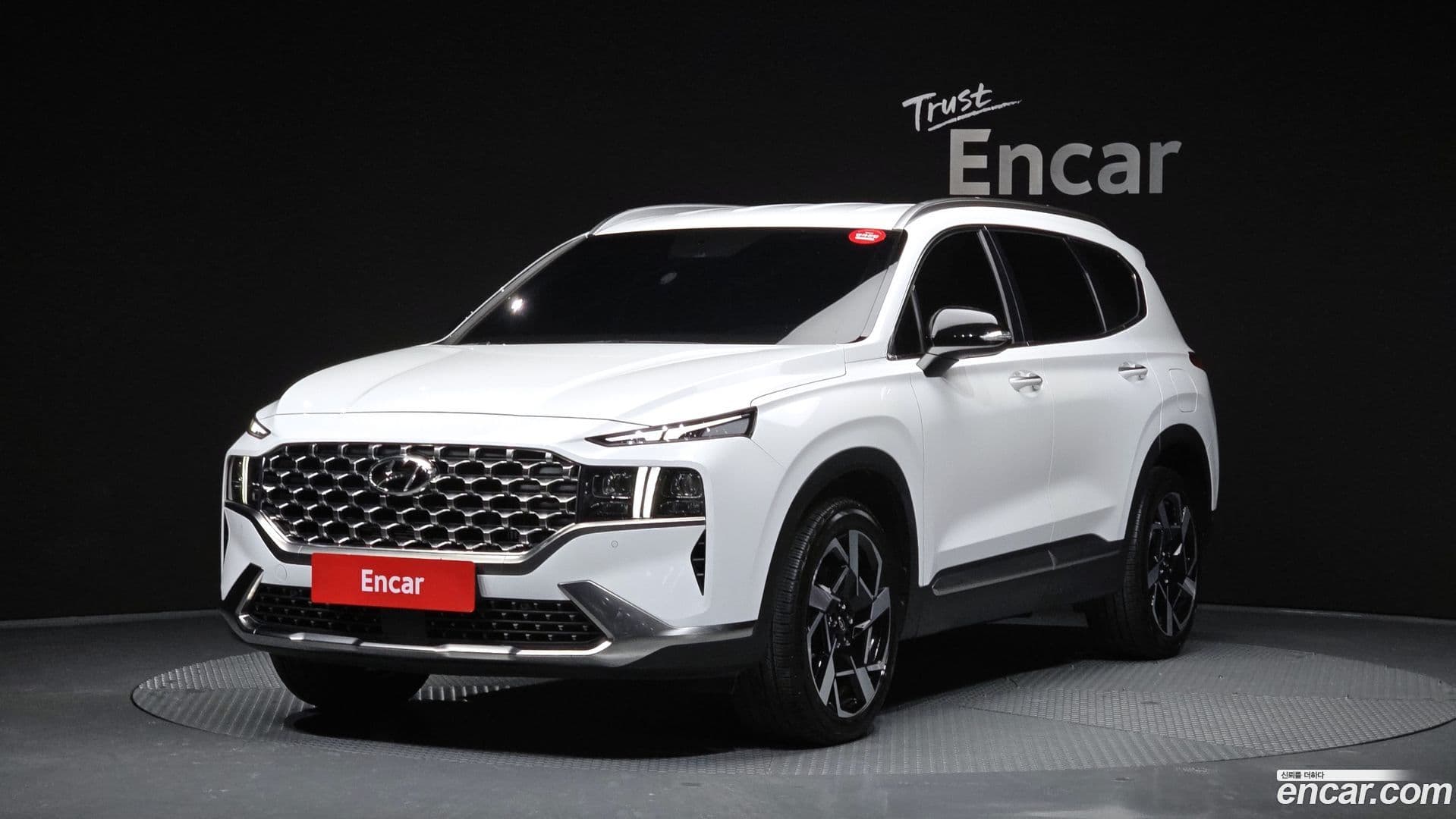 Main__Slider__Photo:Santafe Hyundai 2023.7-0