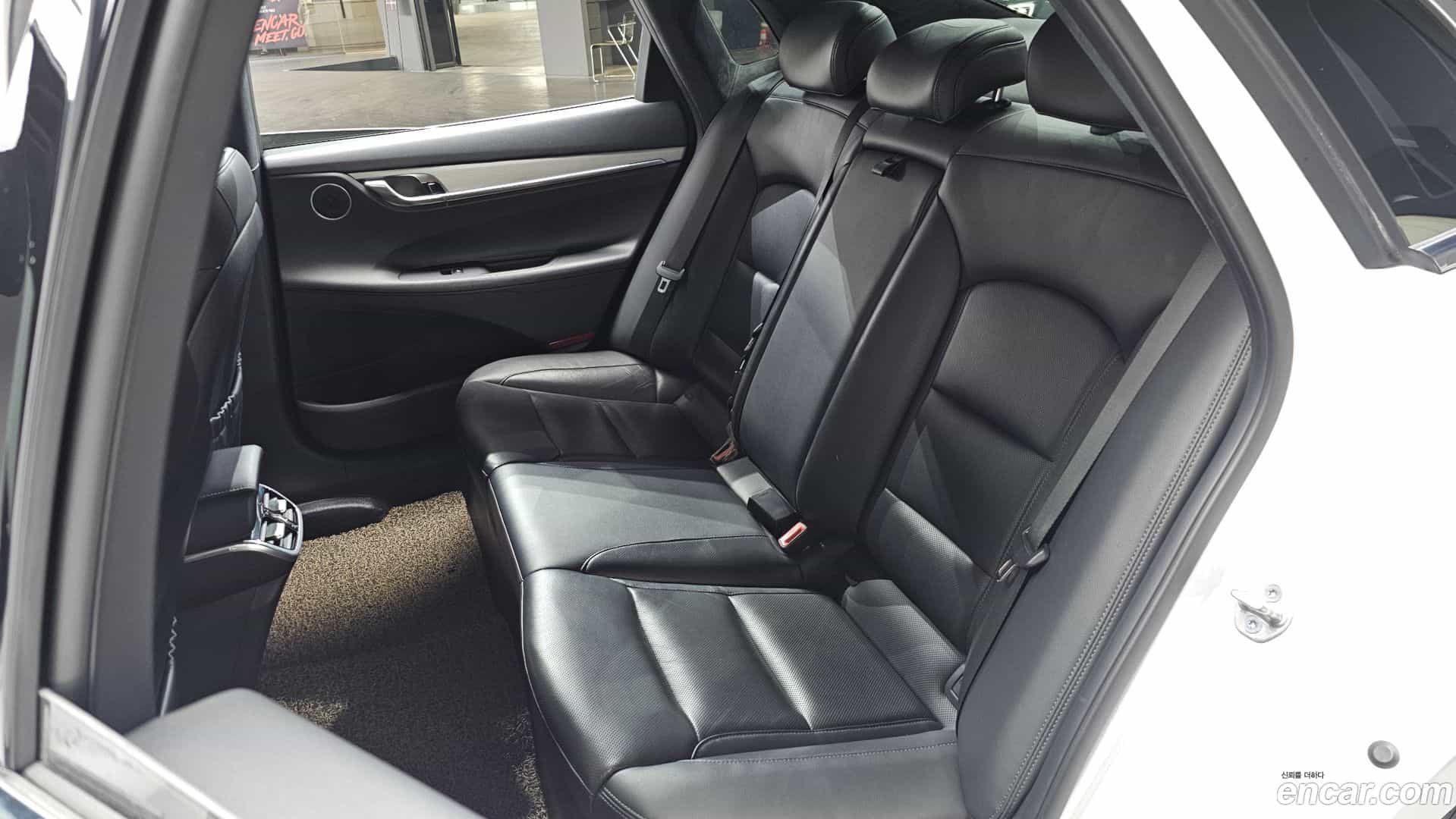 Grandeur Hyundai 2022.6-OPTION-016